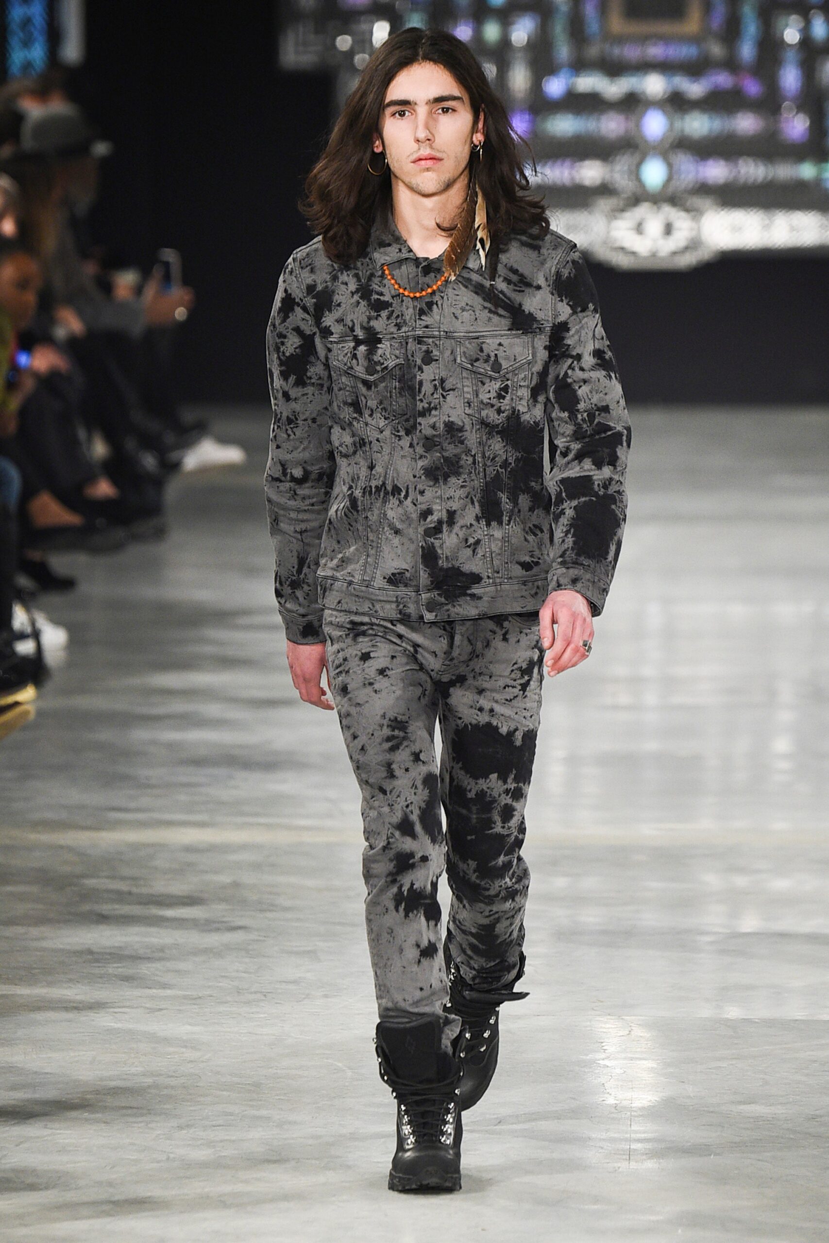 Marcelo Burlon County of Milan F/W 16 Menswear Look 10