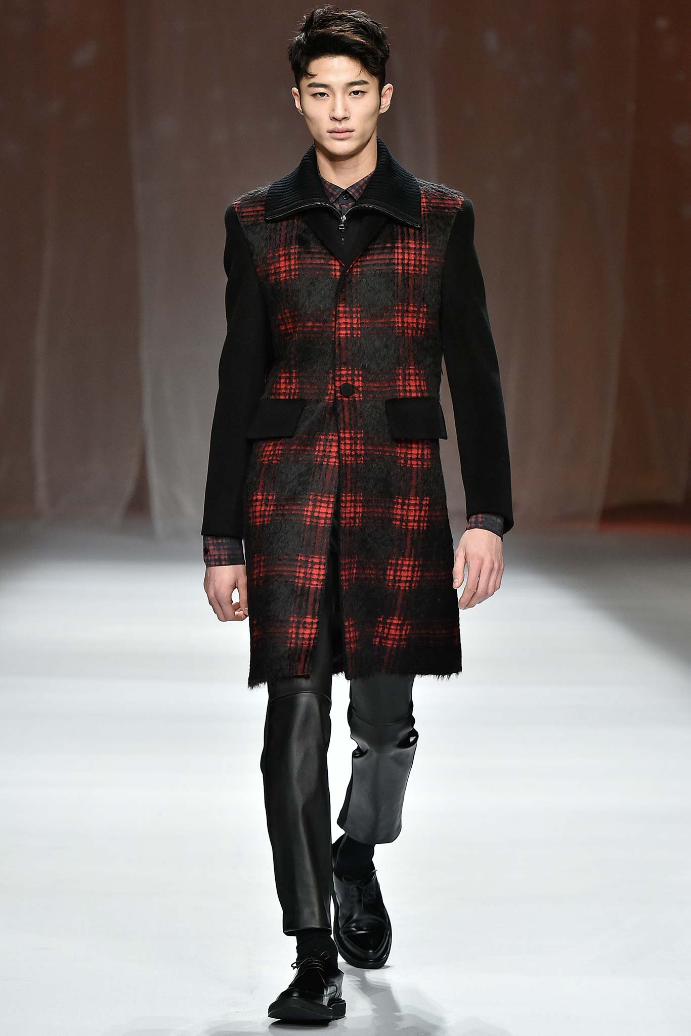 Lie Sangbong Seoul F/W 15 Look 26