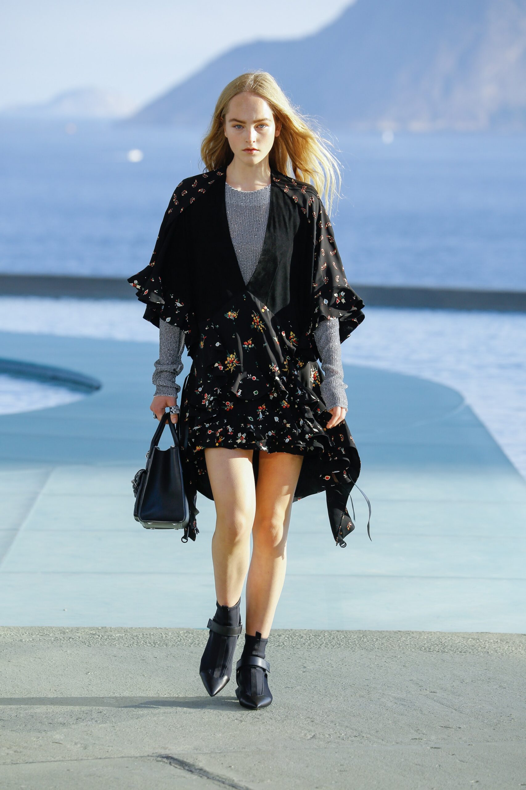 Louis Vuitton Resort 17 Look 15