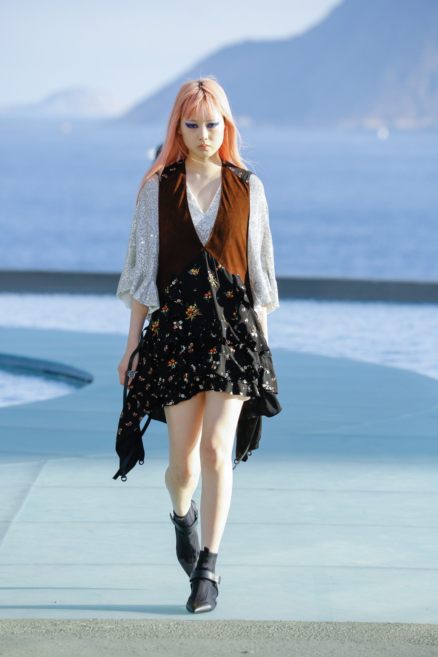 Louis Vuitton Resort 17 Look 16