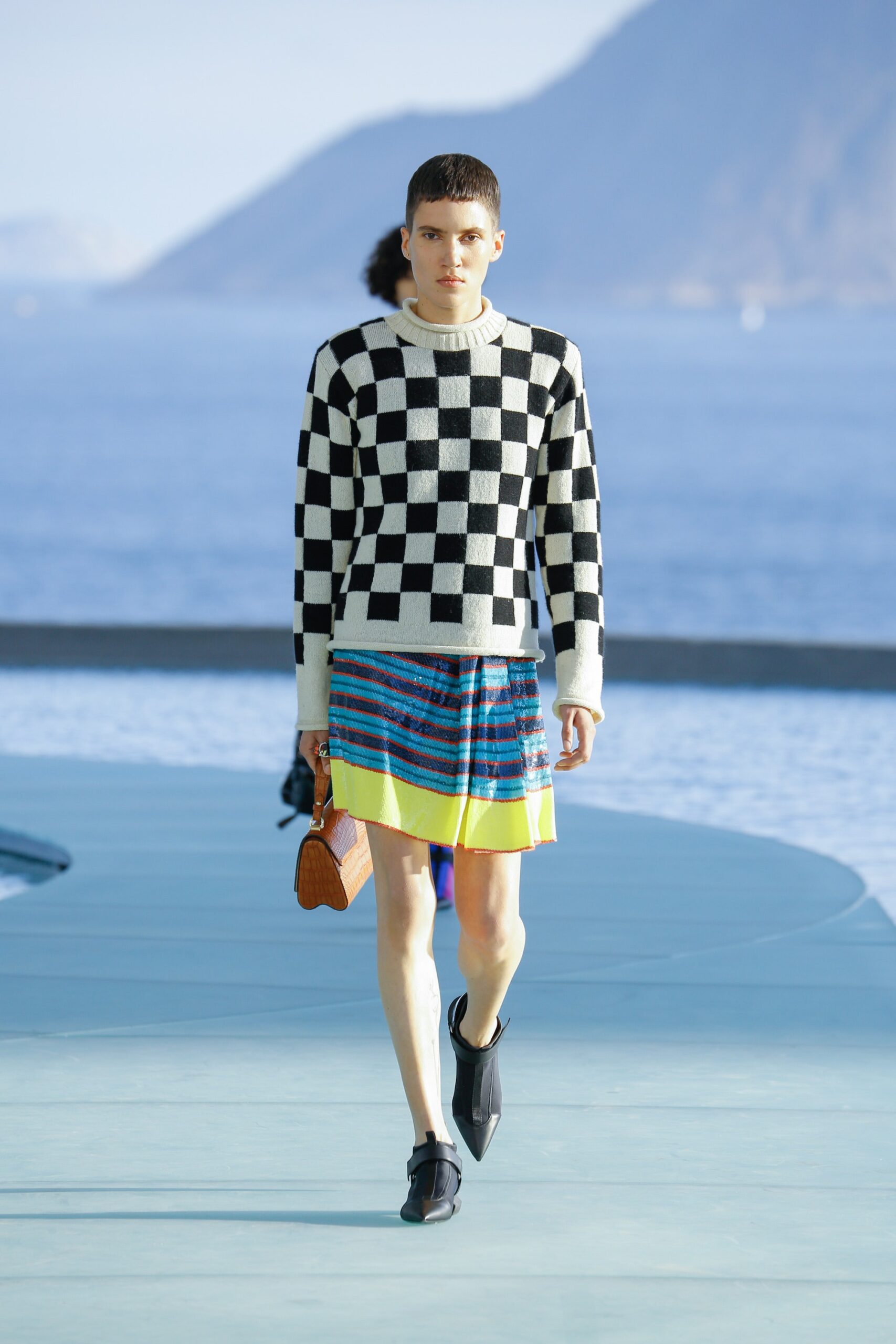Louis Vuitton Resort 17 Look 18