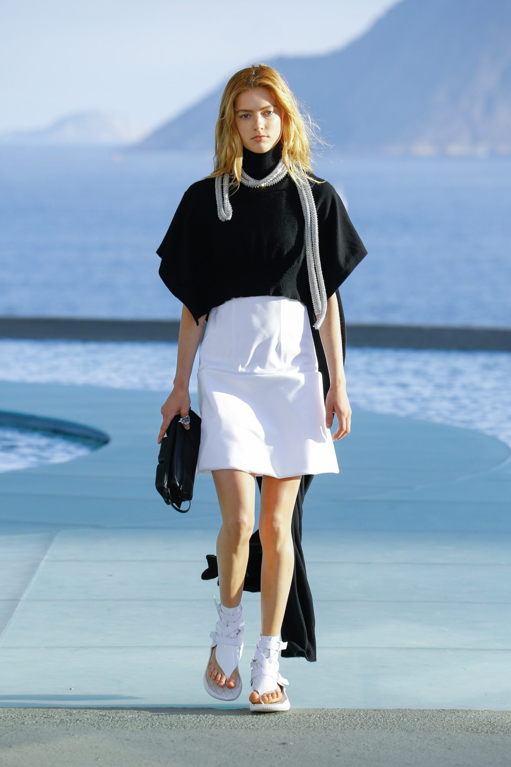 Louis Vuitton Resort 17 Look 28