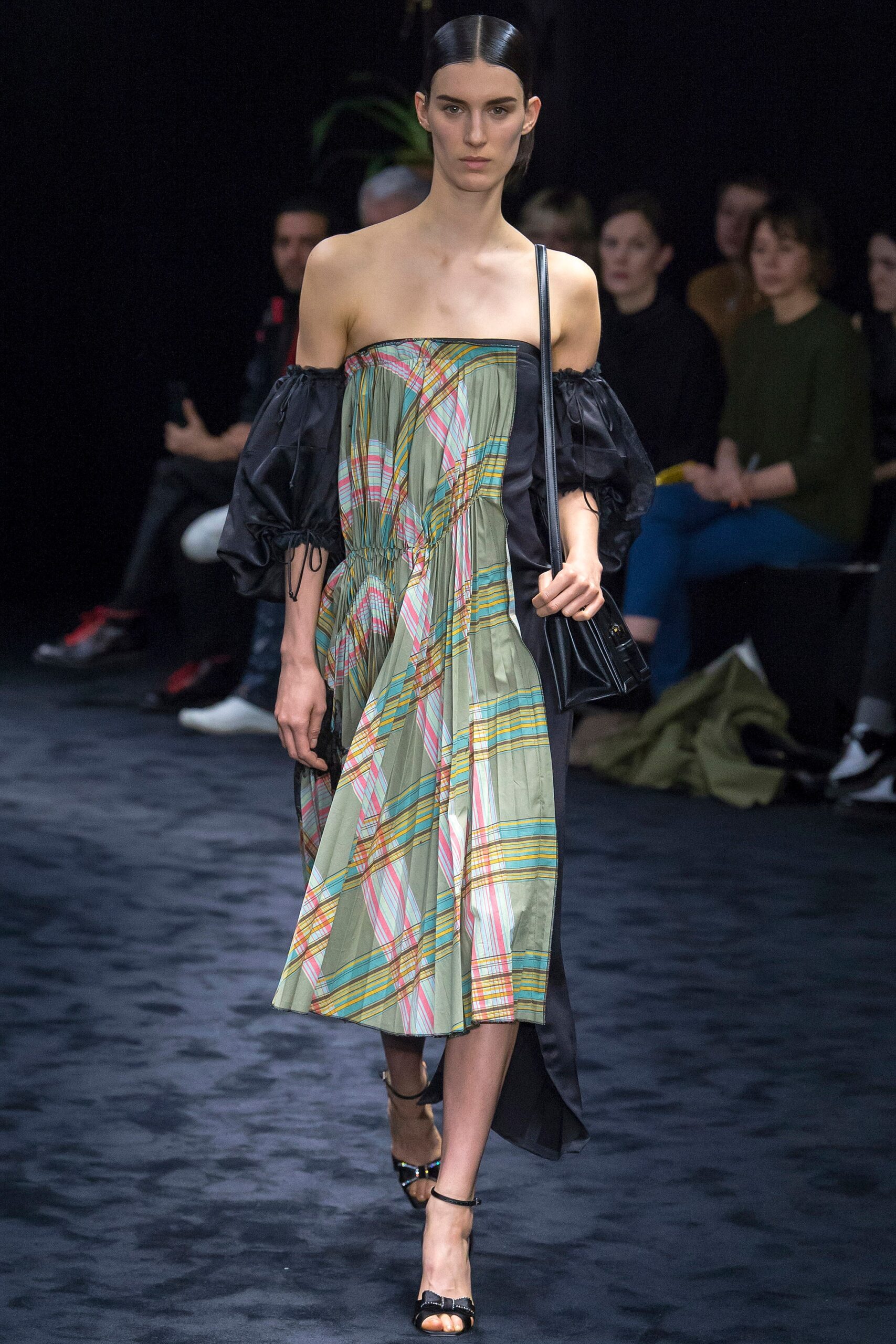 Loewe F/W 17 Look 13