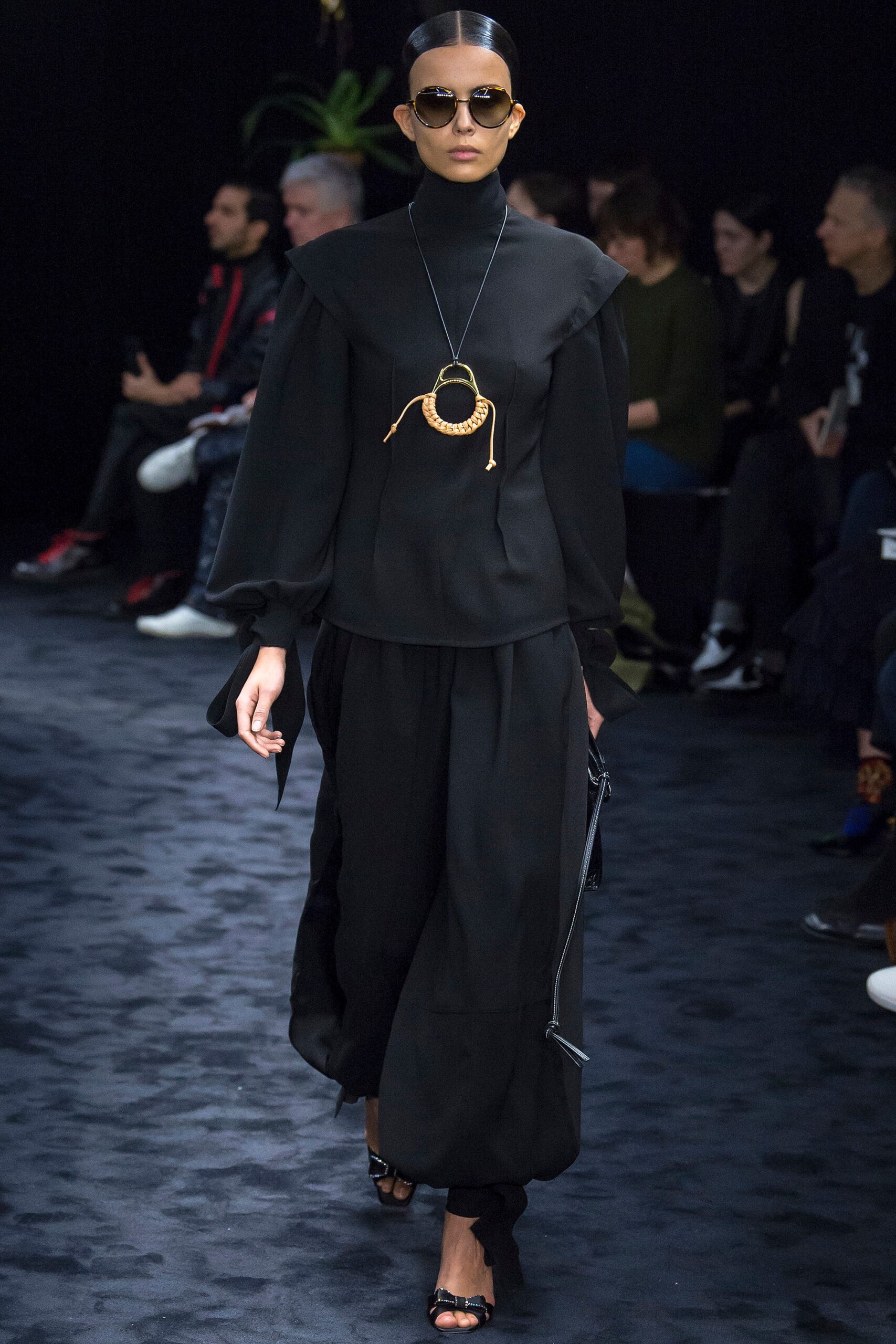 Loewe F/W 17 Look 15