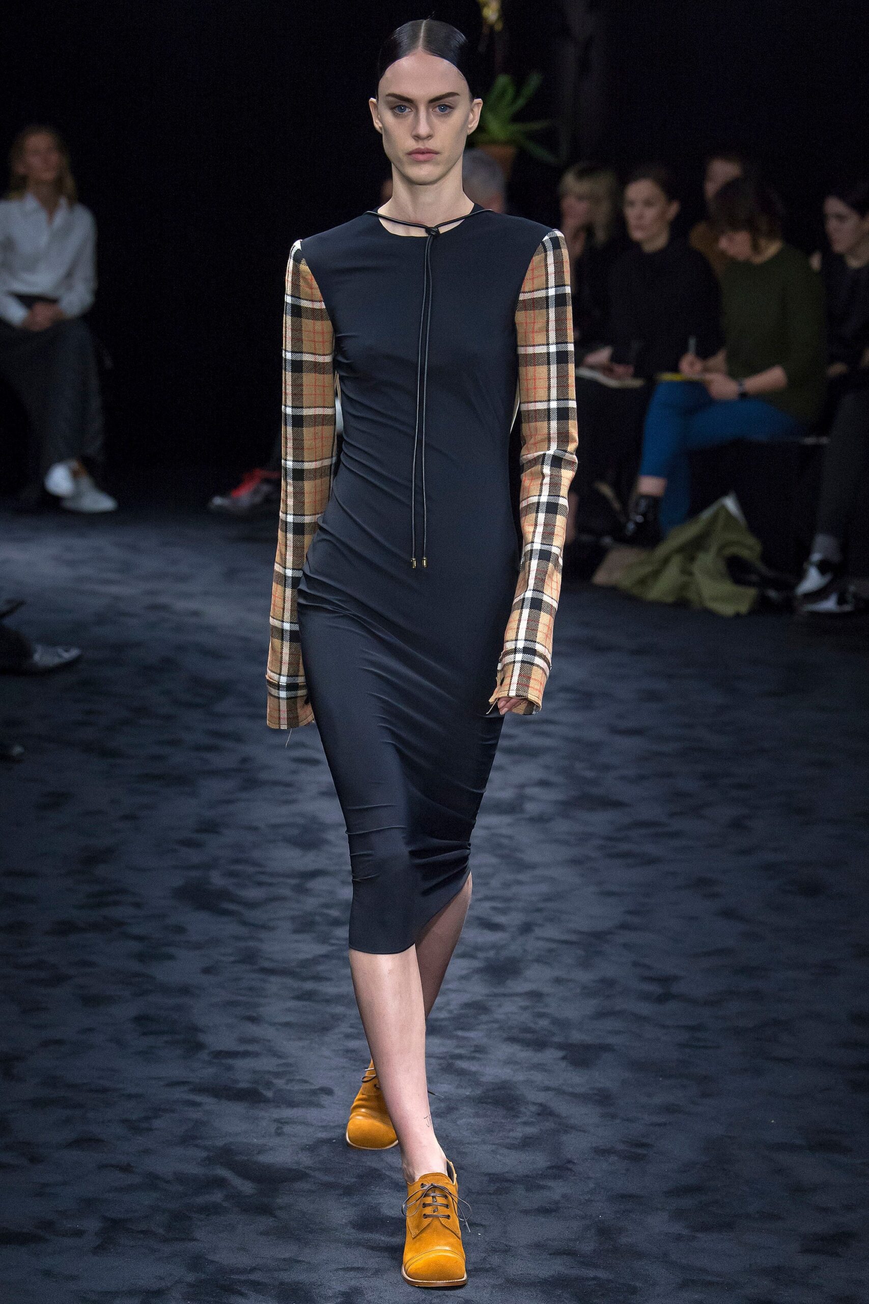 Loewe F/W 17 Look 25