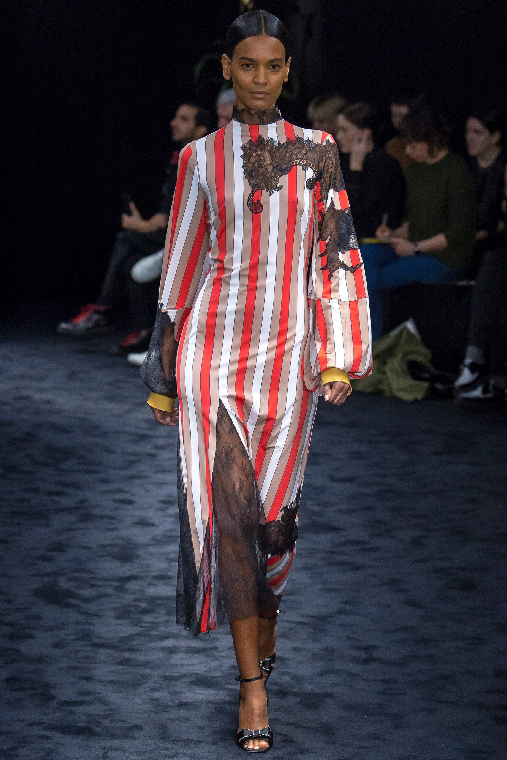 Loewe F/W 17 Look 26