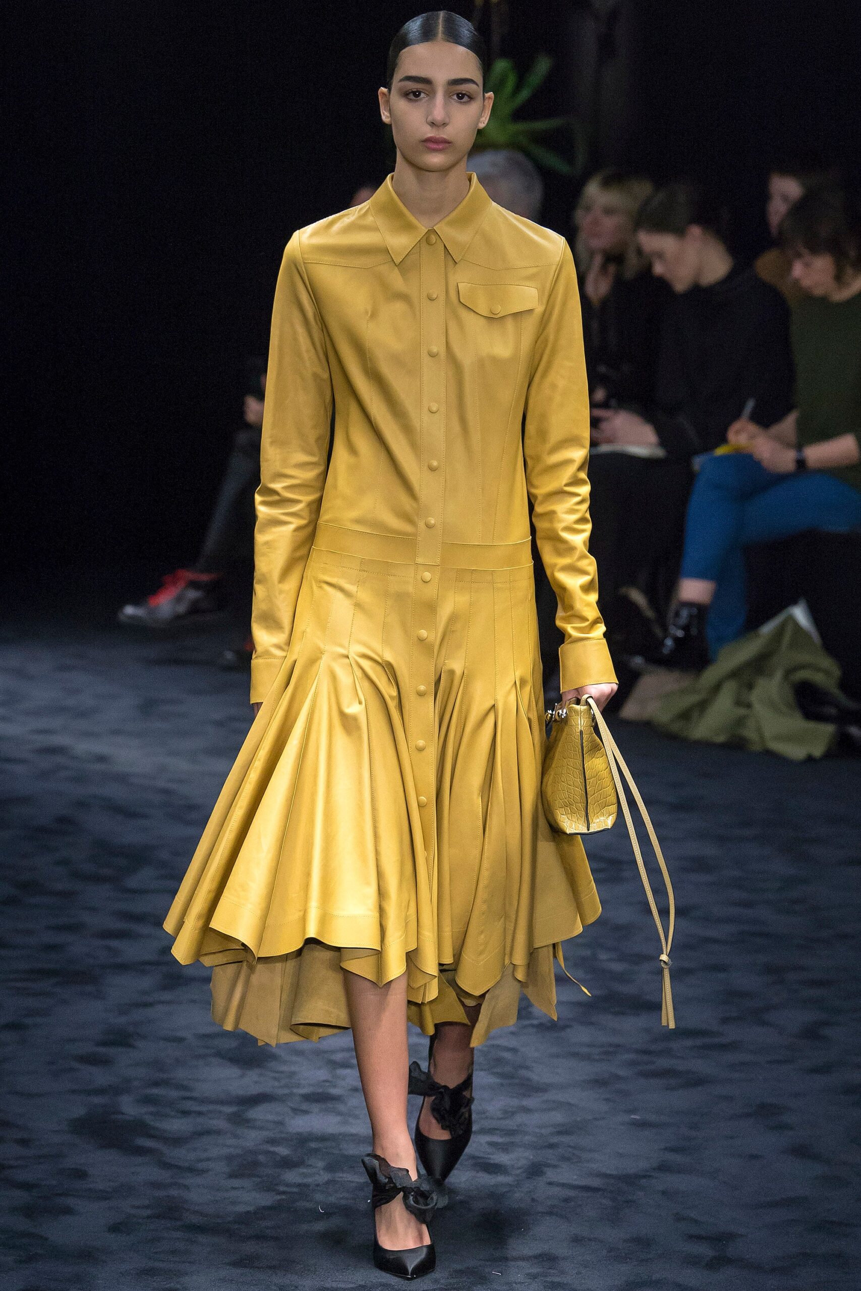 Loewe F/W 17 Look 34