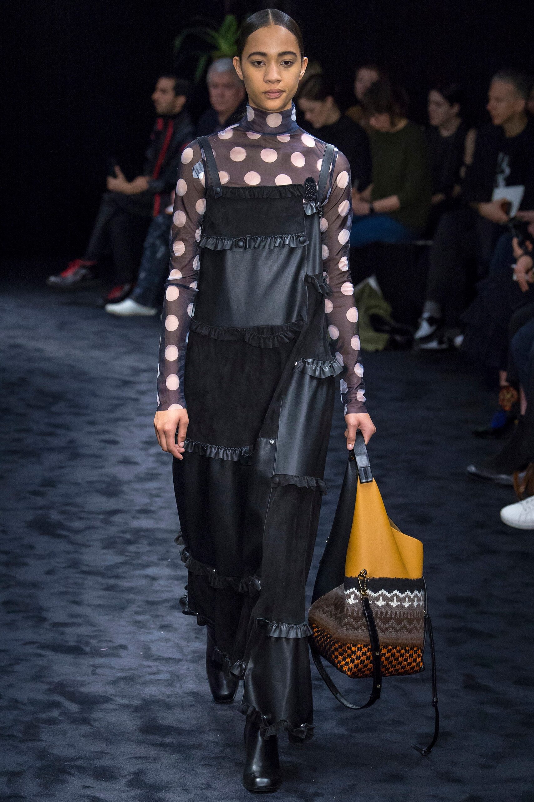 Loewe F/W 17 Look 38