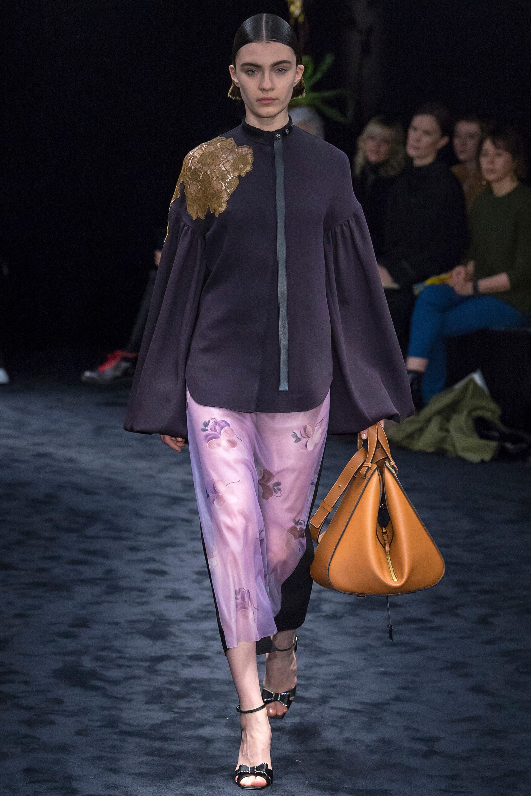 Loewe F/W 17 Look 39