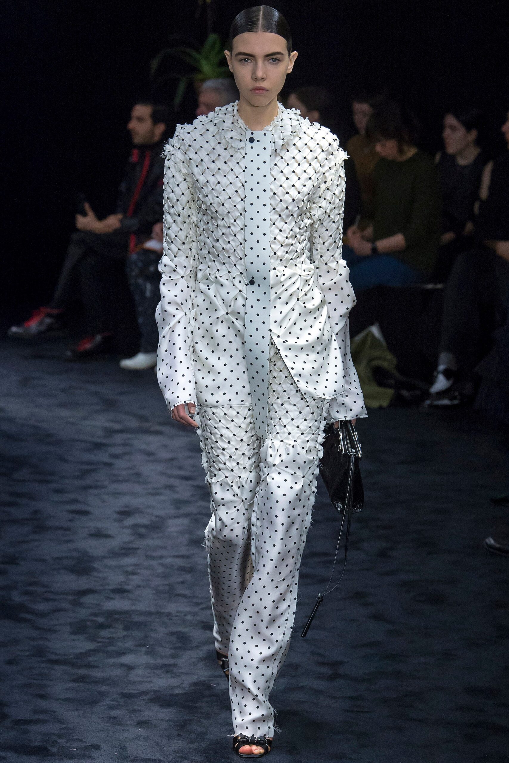 Loewe F/W 17 Look 42