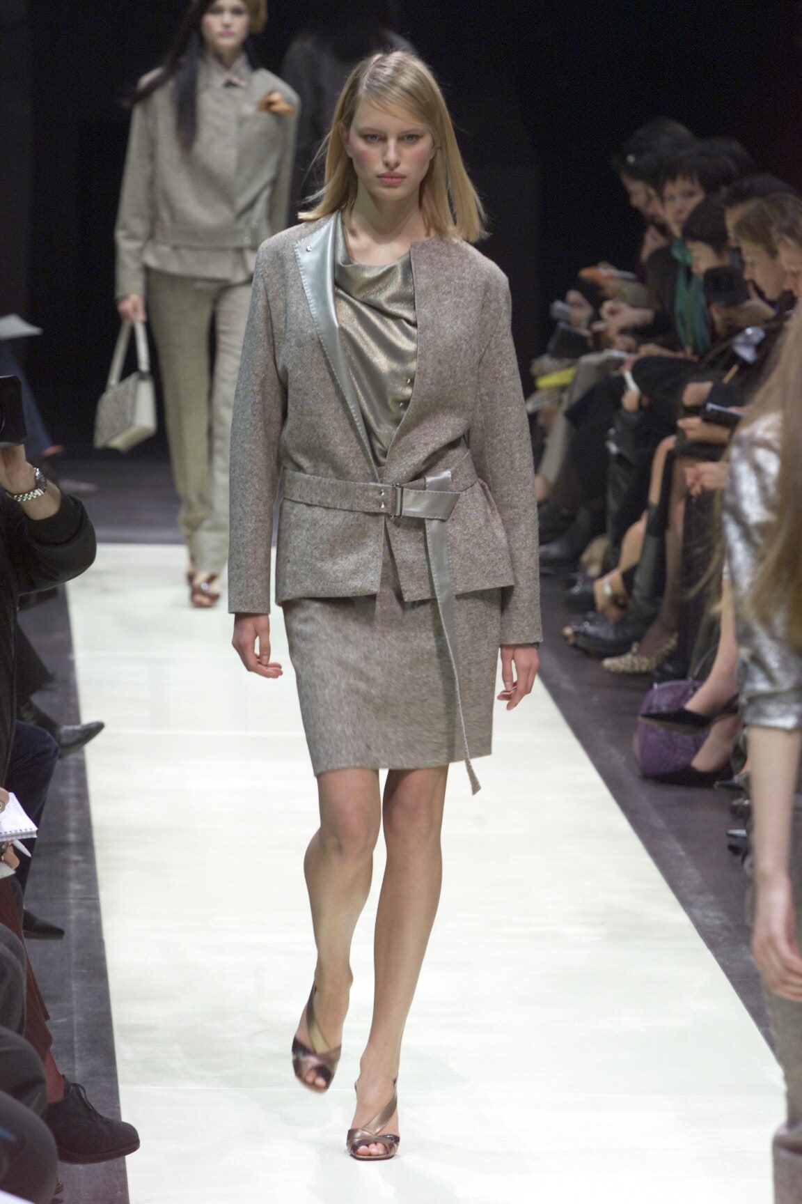 Louis Vuitton F/W 00 Look 3