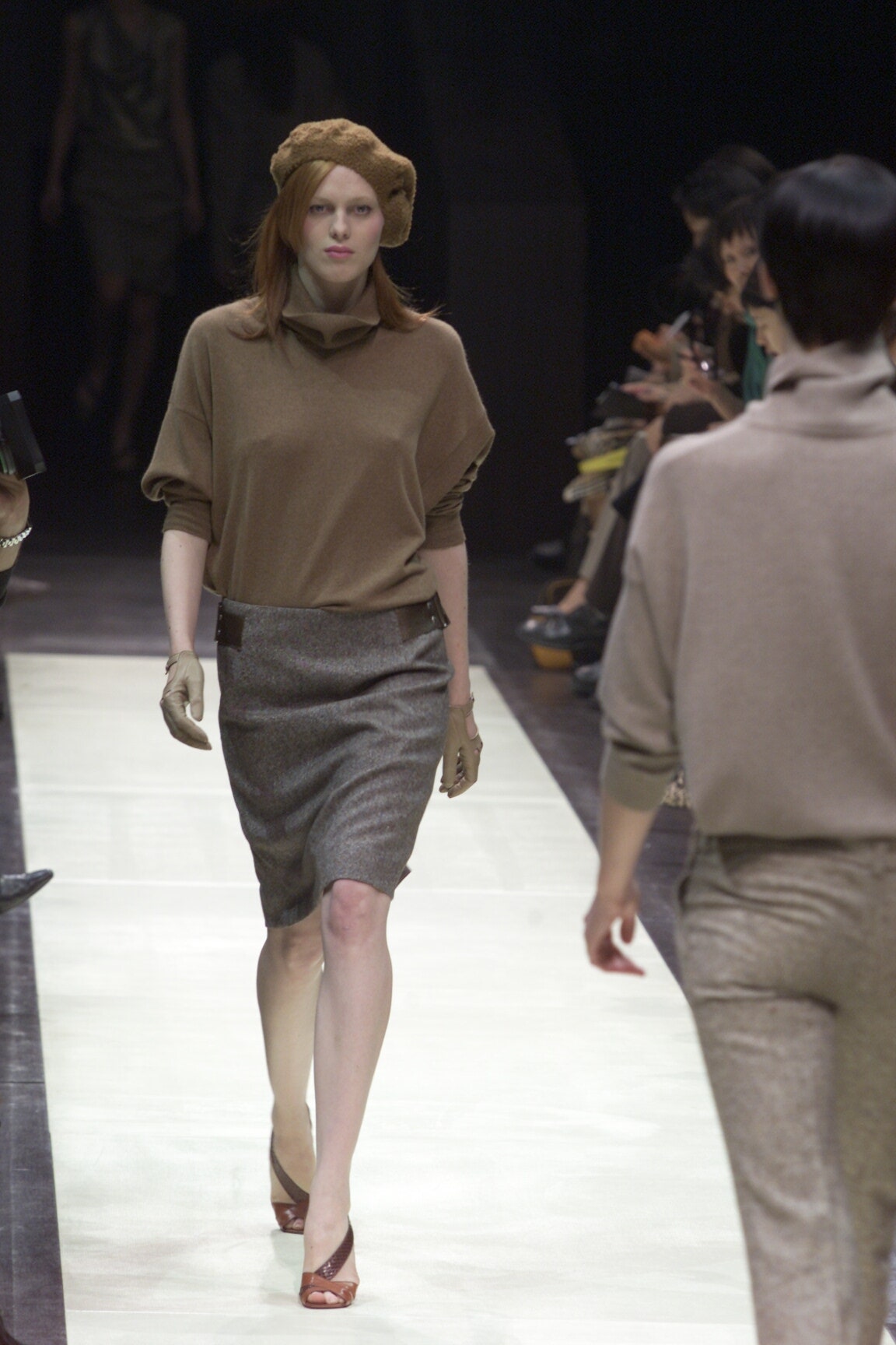 Louis Vuitton F/W 00 Look 7