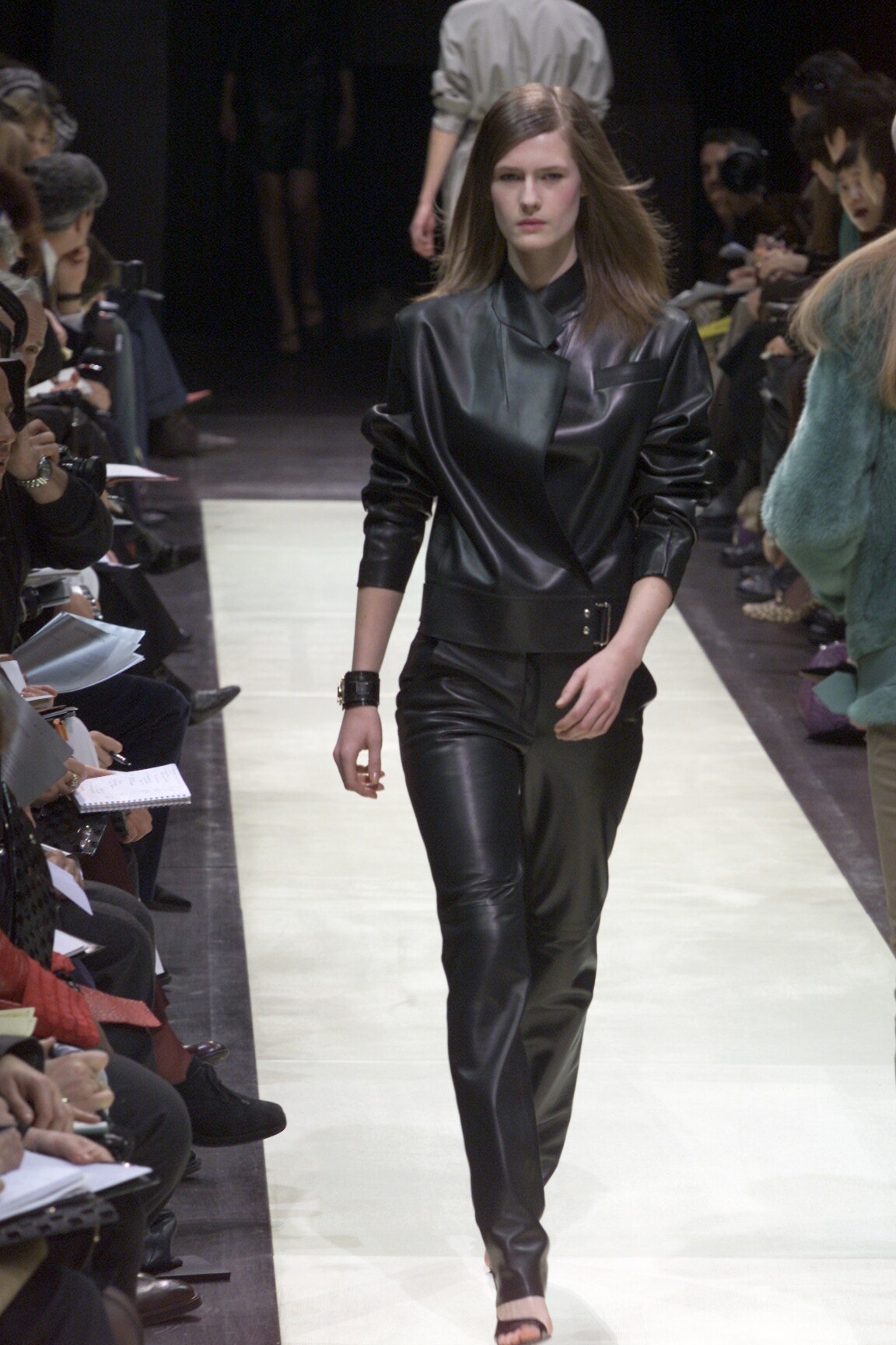 Louis Vuitton F/W 00 Look 11