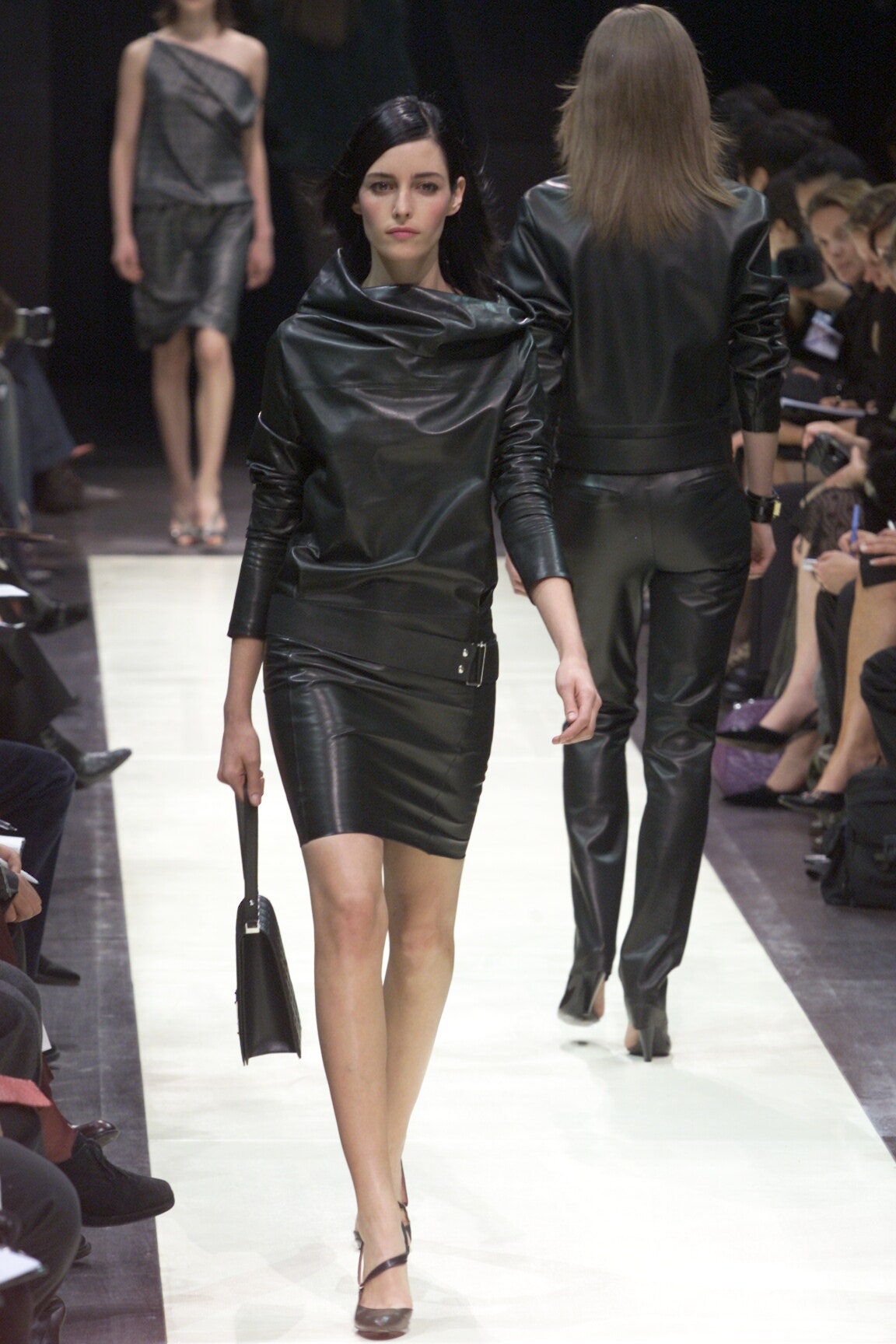 Louis Vuitton F/W 00 Look 12