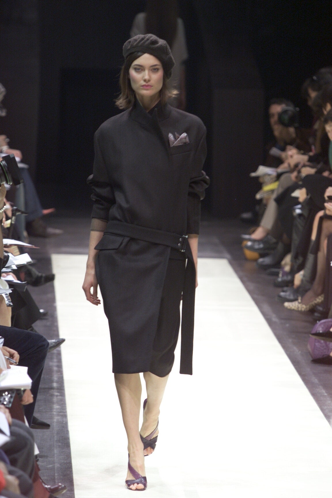 Louis Vuitton F/W 00 Look 16