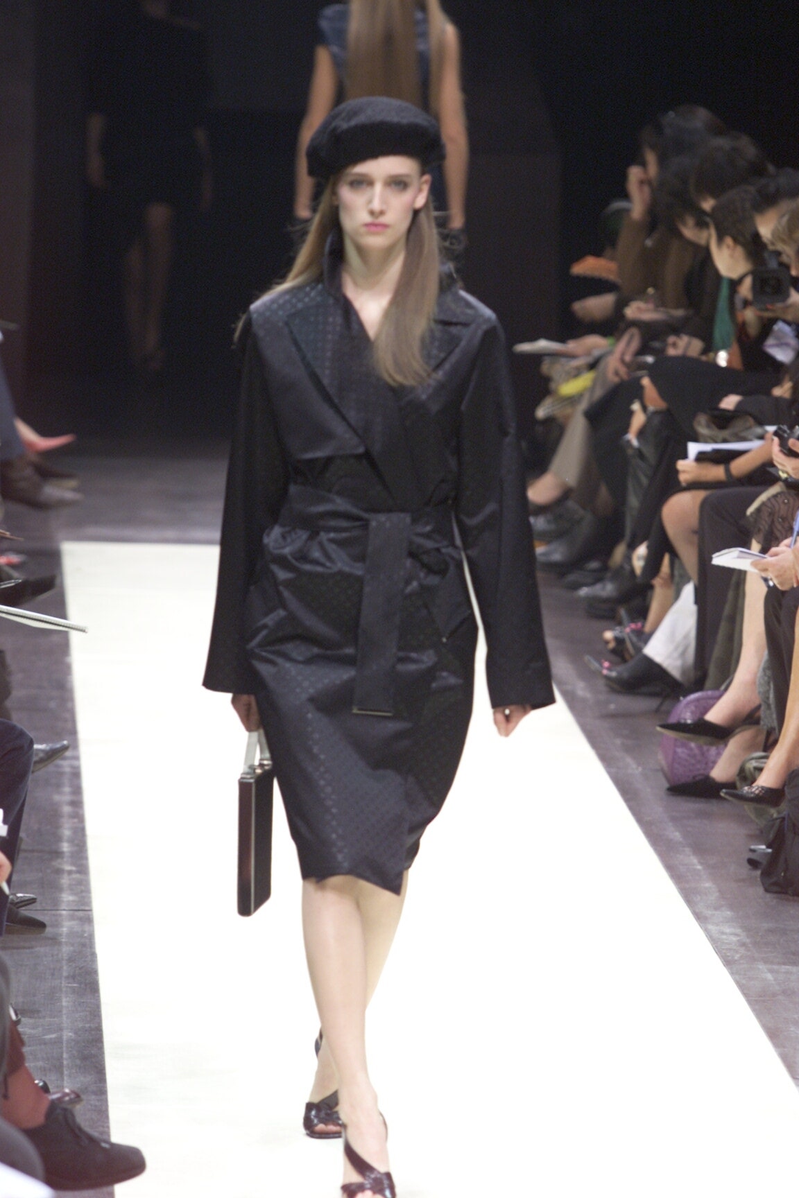 Louis Vuitton F/W 00 Look 48