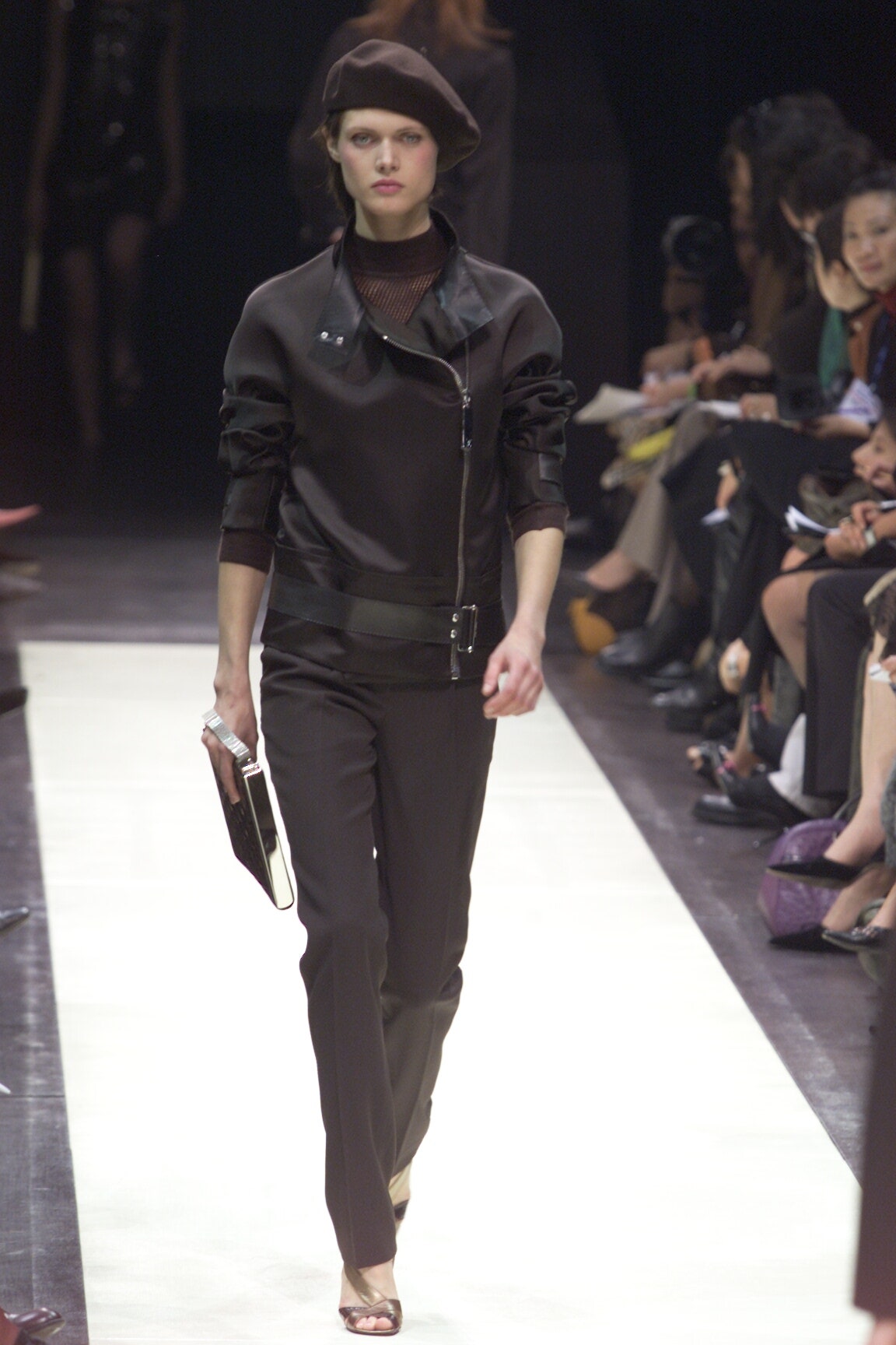 Louis Vuitton F/W 00 Look 54