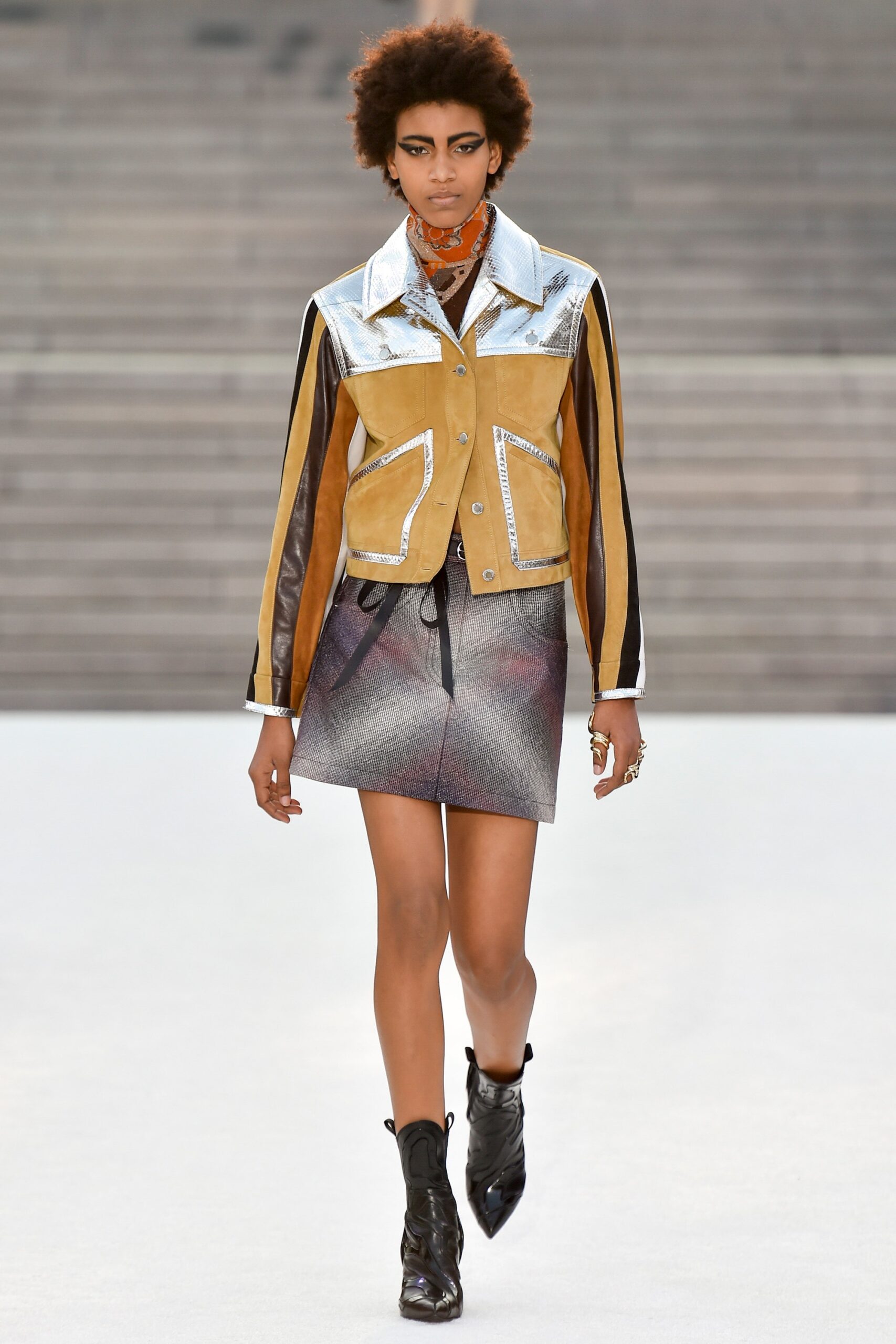 Louis Vuitton Resort 18 Look 16
