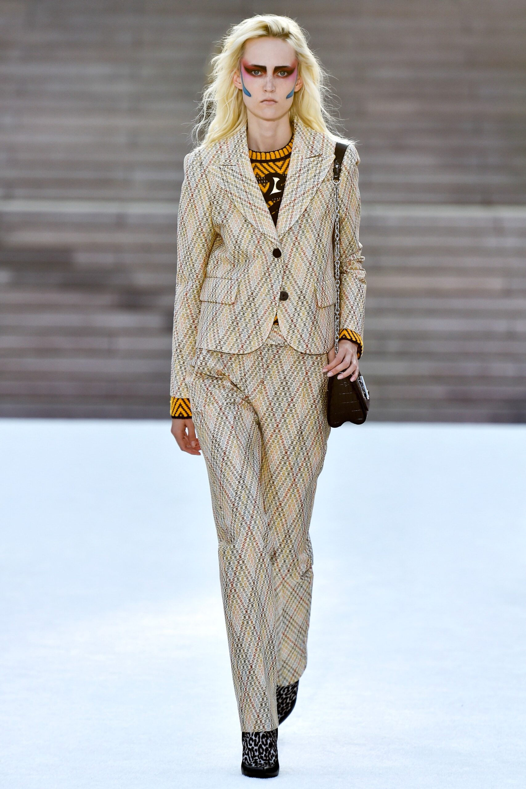 Louis Vuitton Resort 18 Look 23