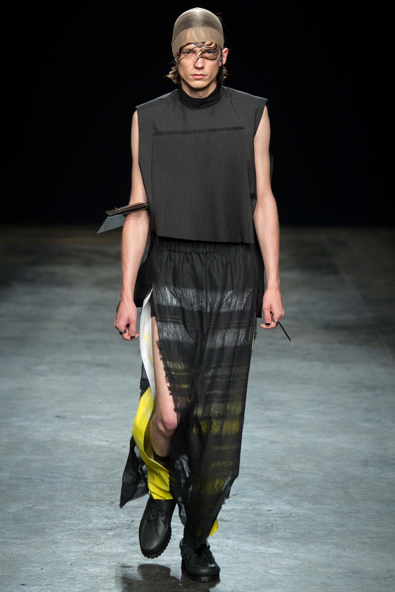 MAN S/S 16 Menswear Look 22