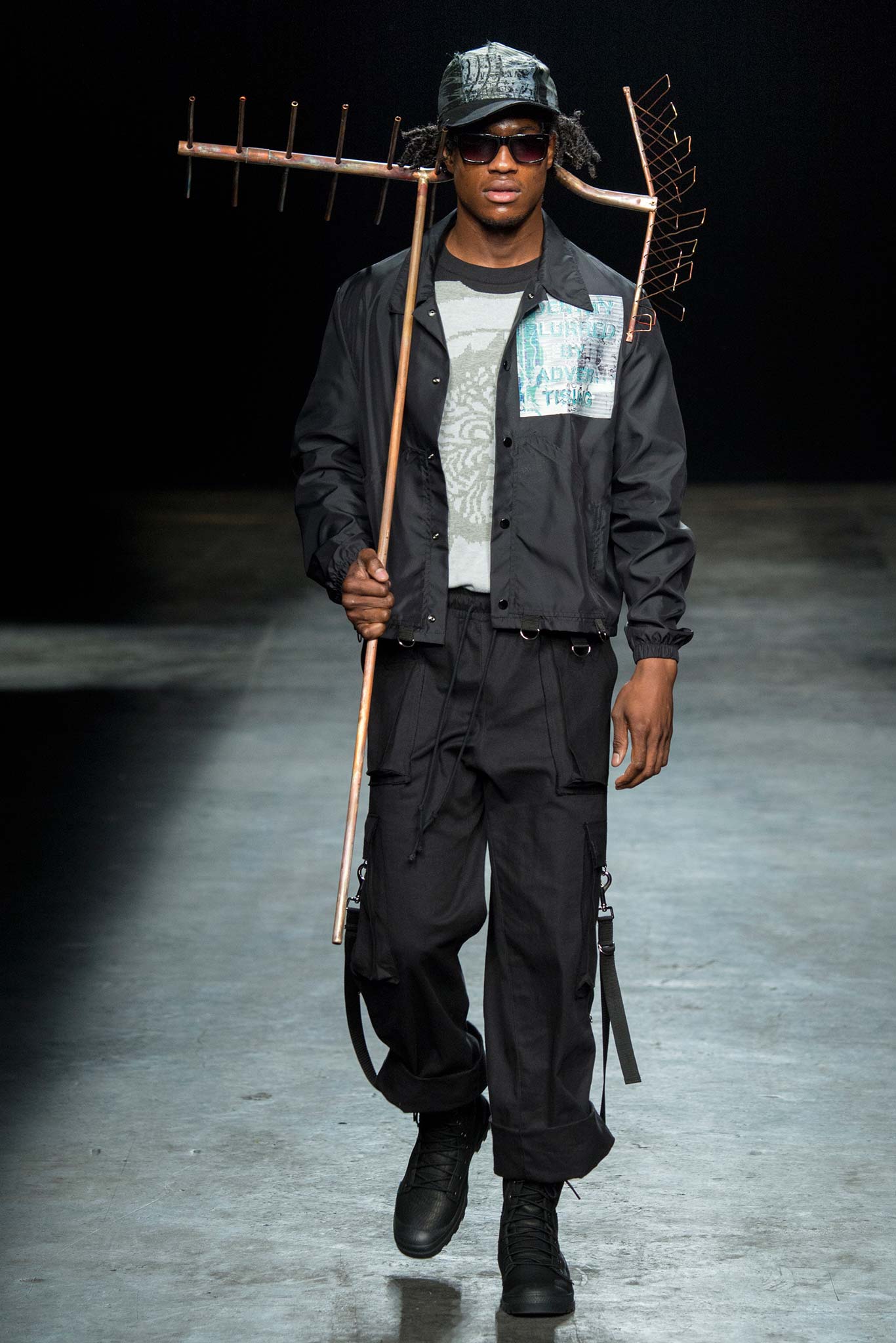MAN S/S 16 Menswear Look 24