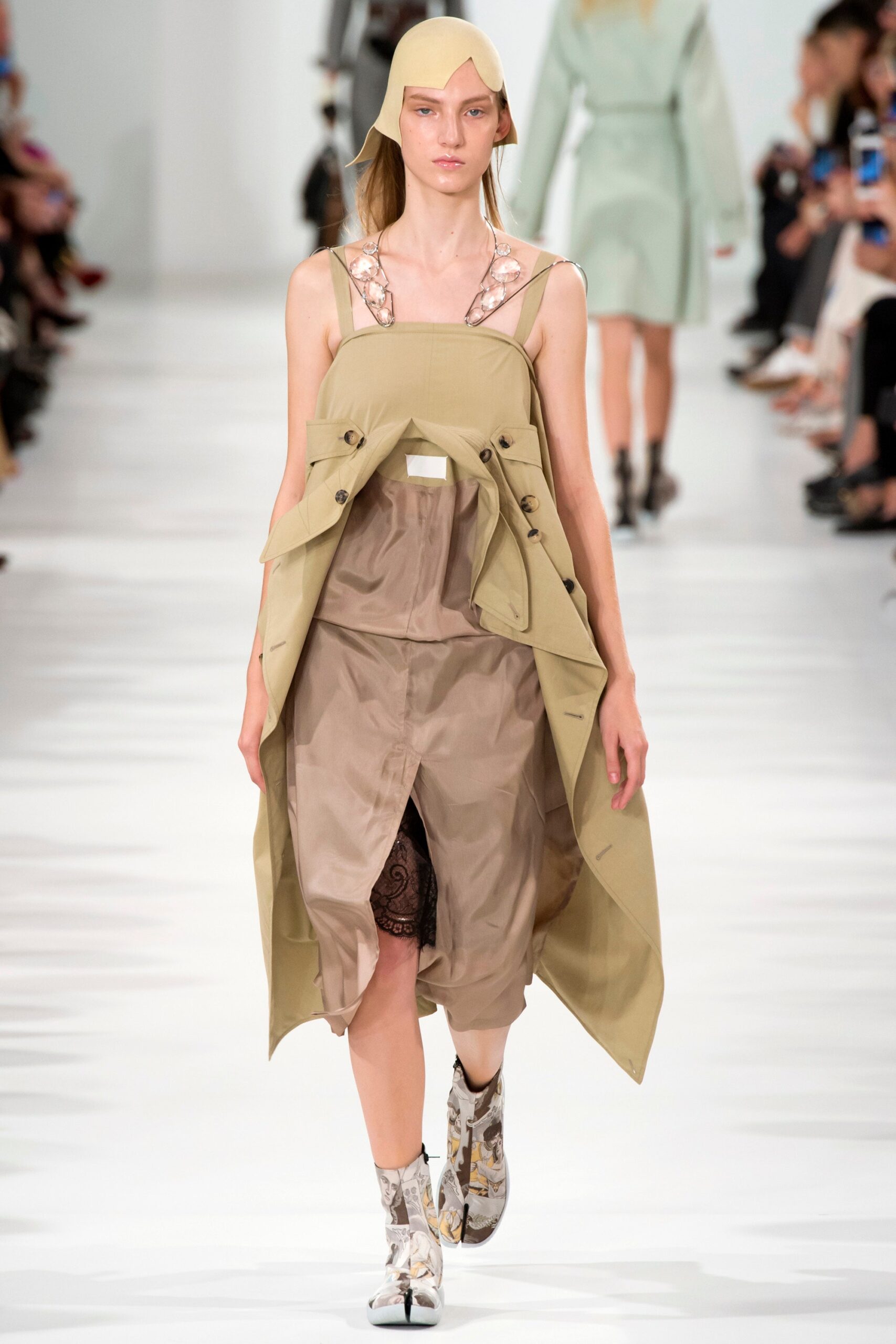 Maison Margiela S/S 17 Look 2