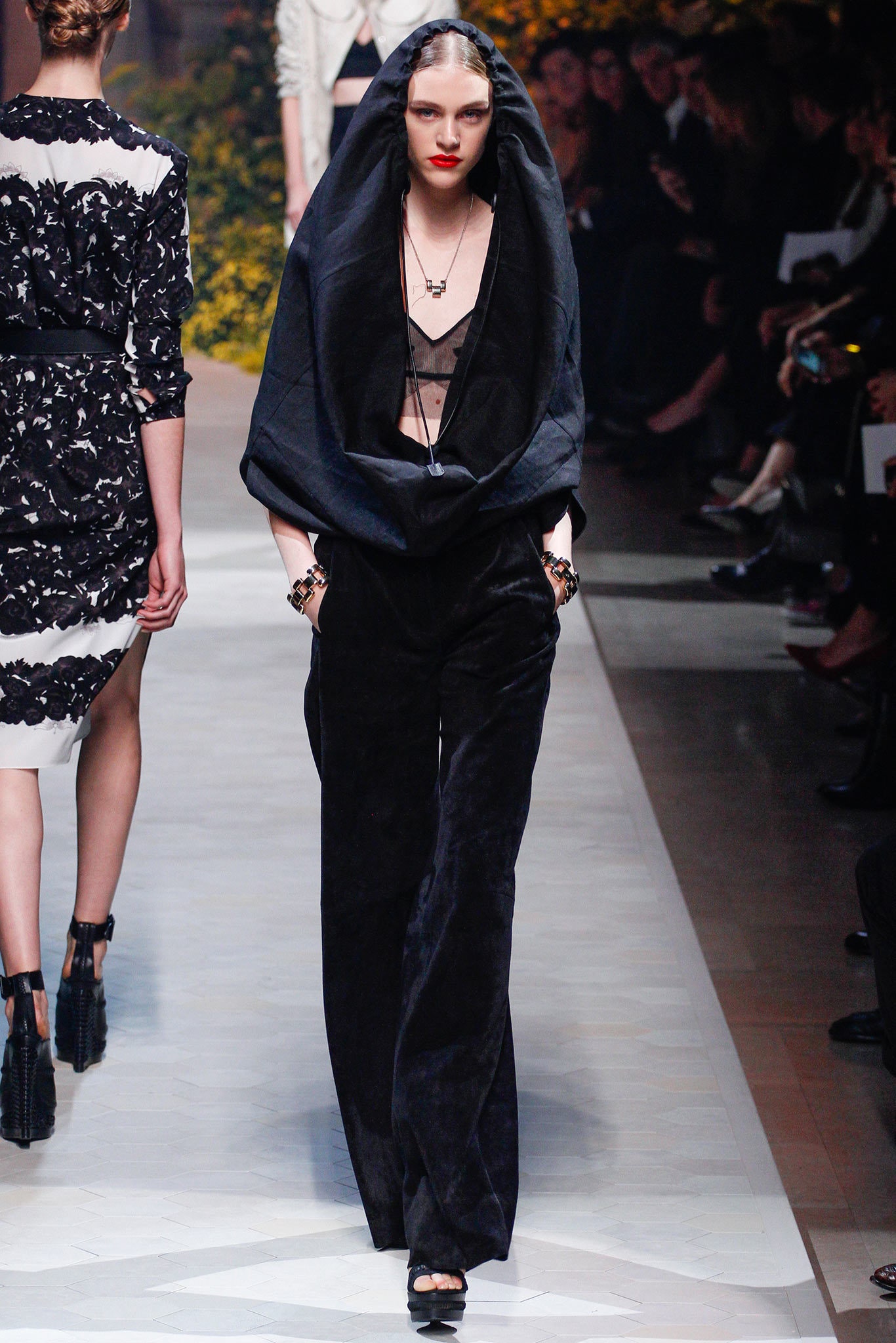 Loewe S/S 13 Look 22