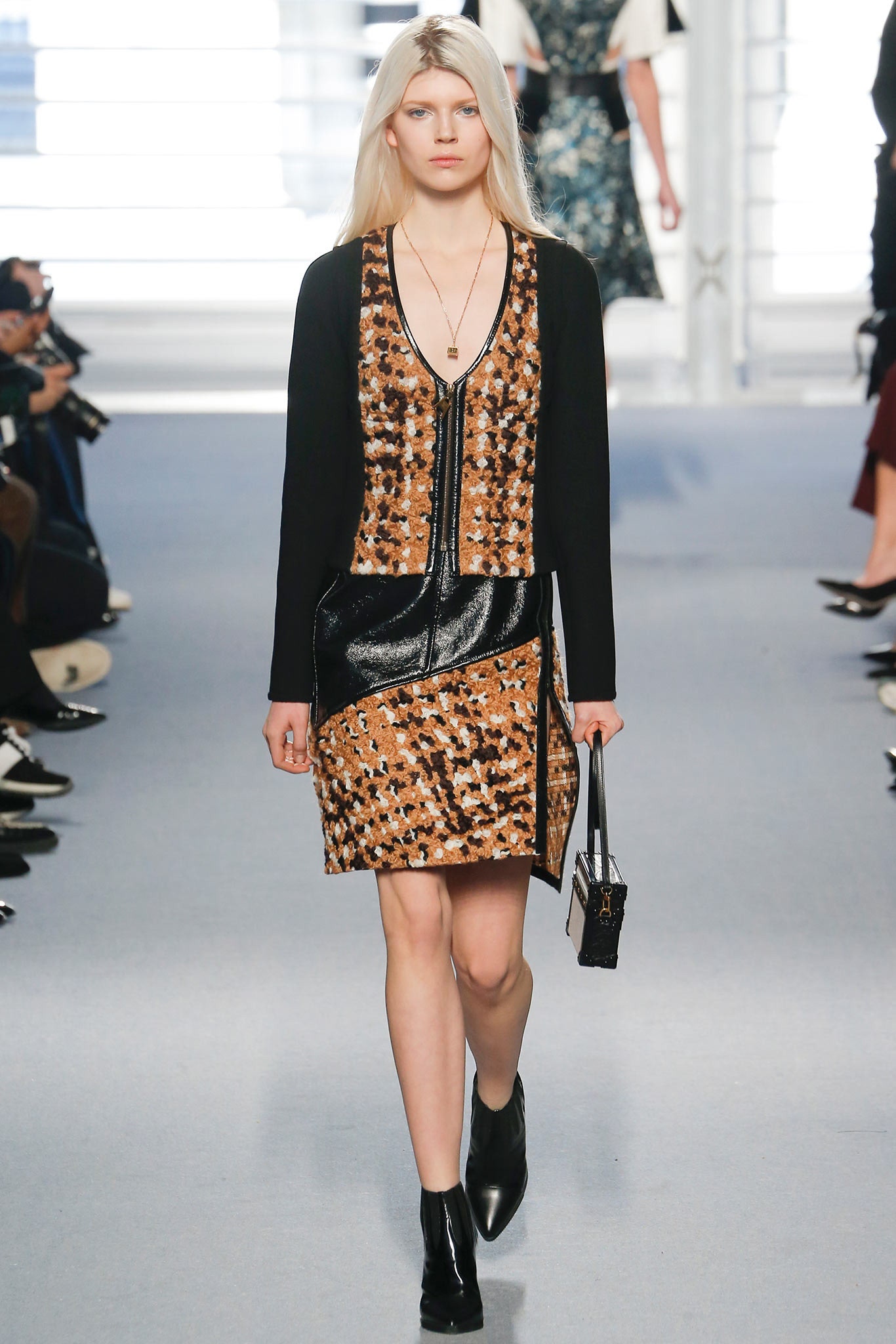 Louis Vuitton F/W 14 Look 12