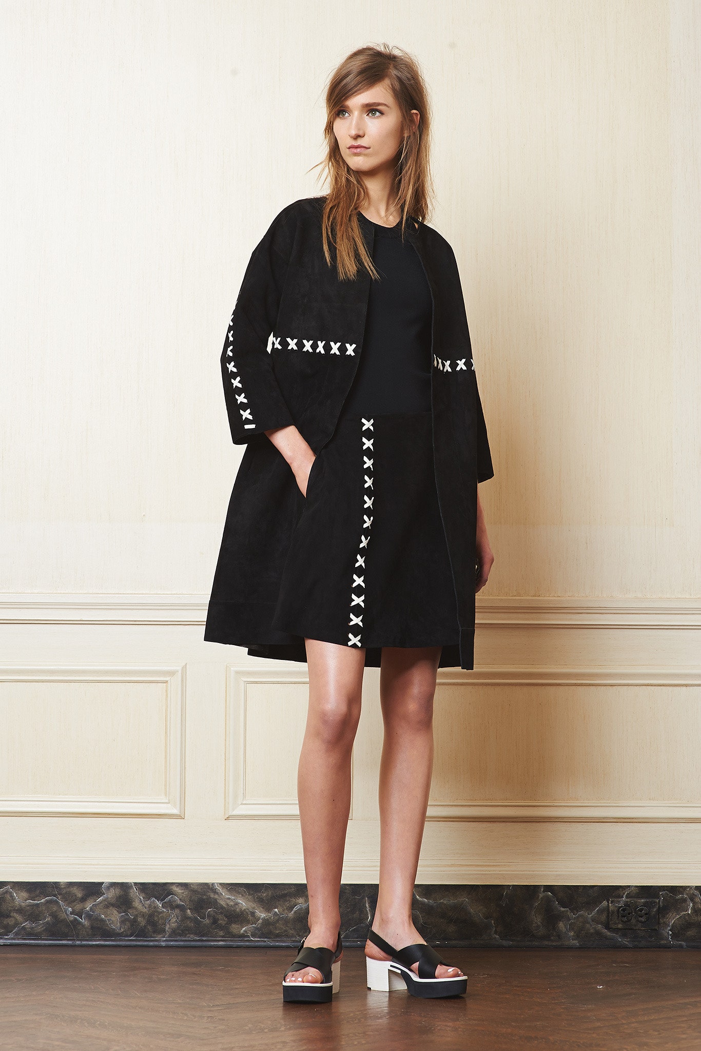 Lisa Perry Resort 15 Look 16