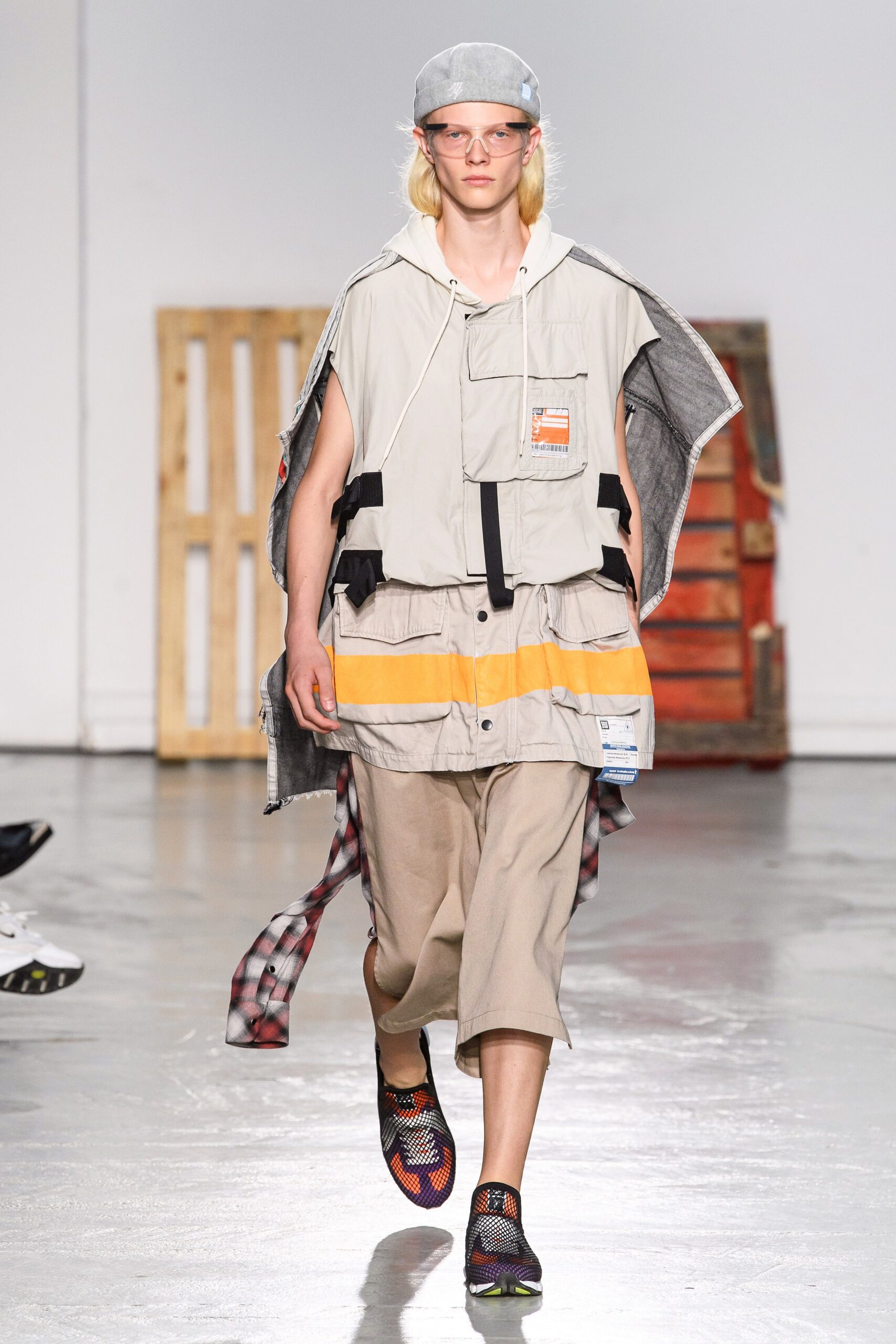 Maison Mihara Yasuhiro S/S 20 Menswear Look 3