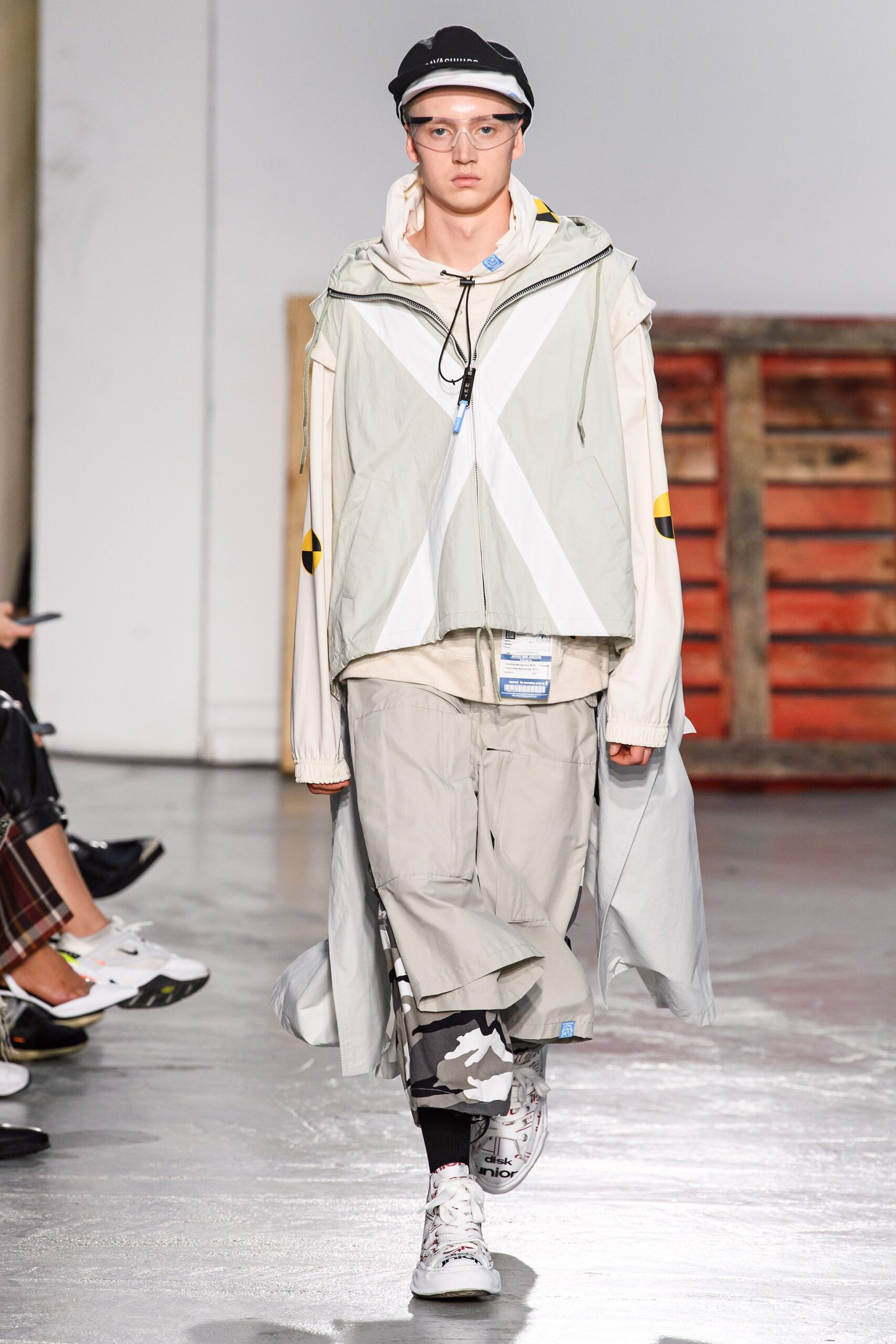 Maison Mihara Yasuhiro S/S 20 Menswear Look 11