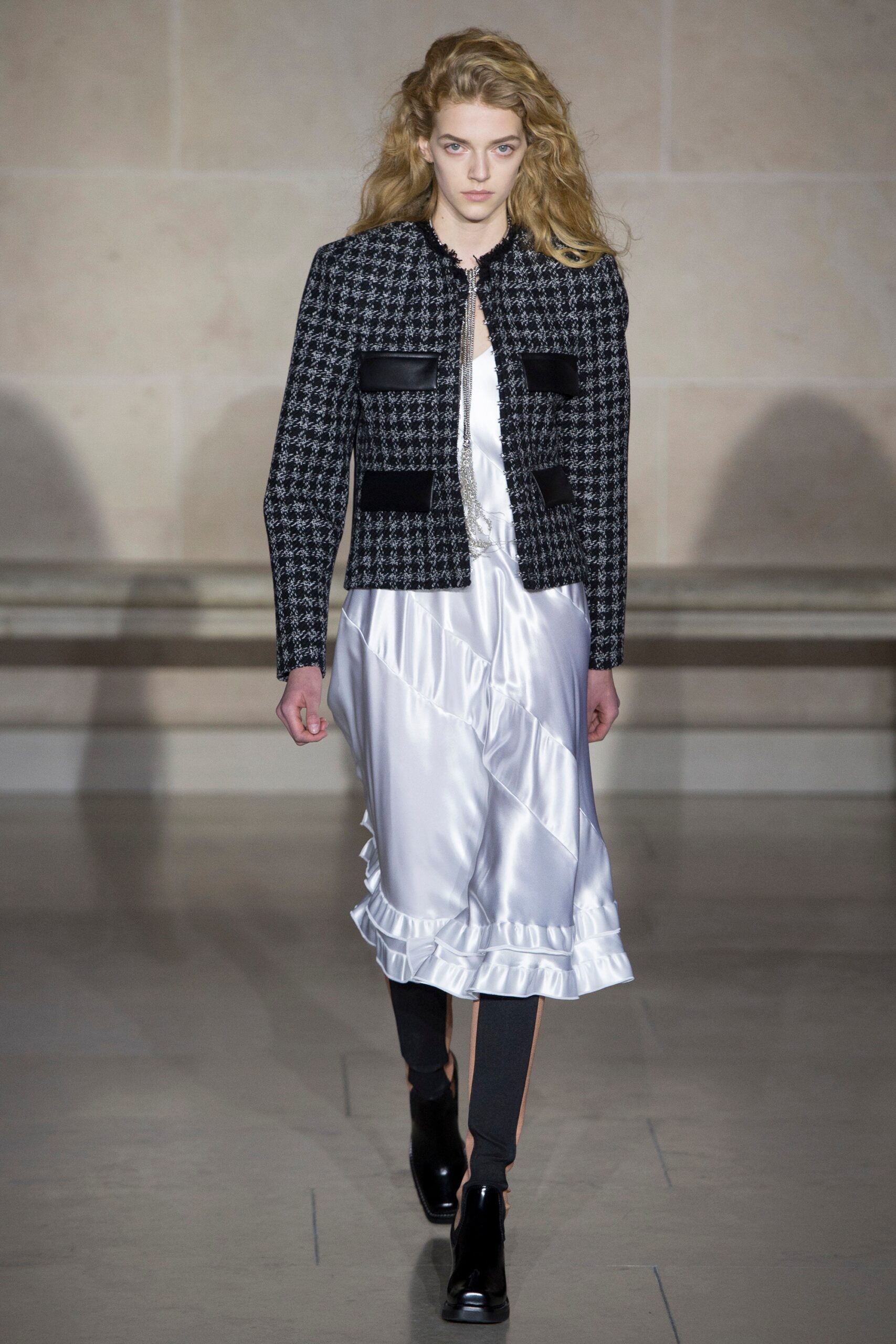Louis Vuitton F/W 17 Look 4