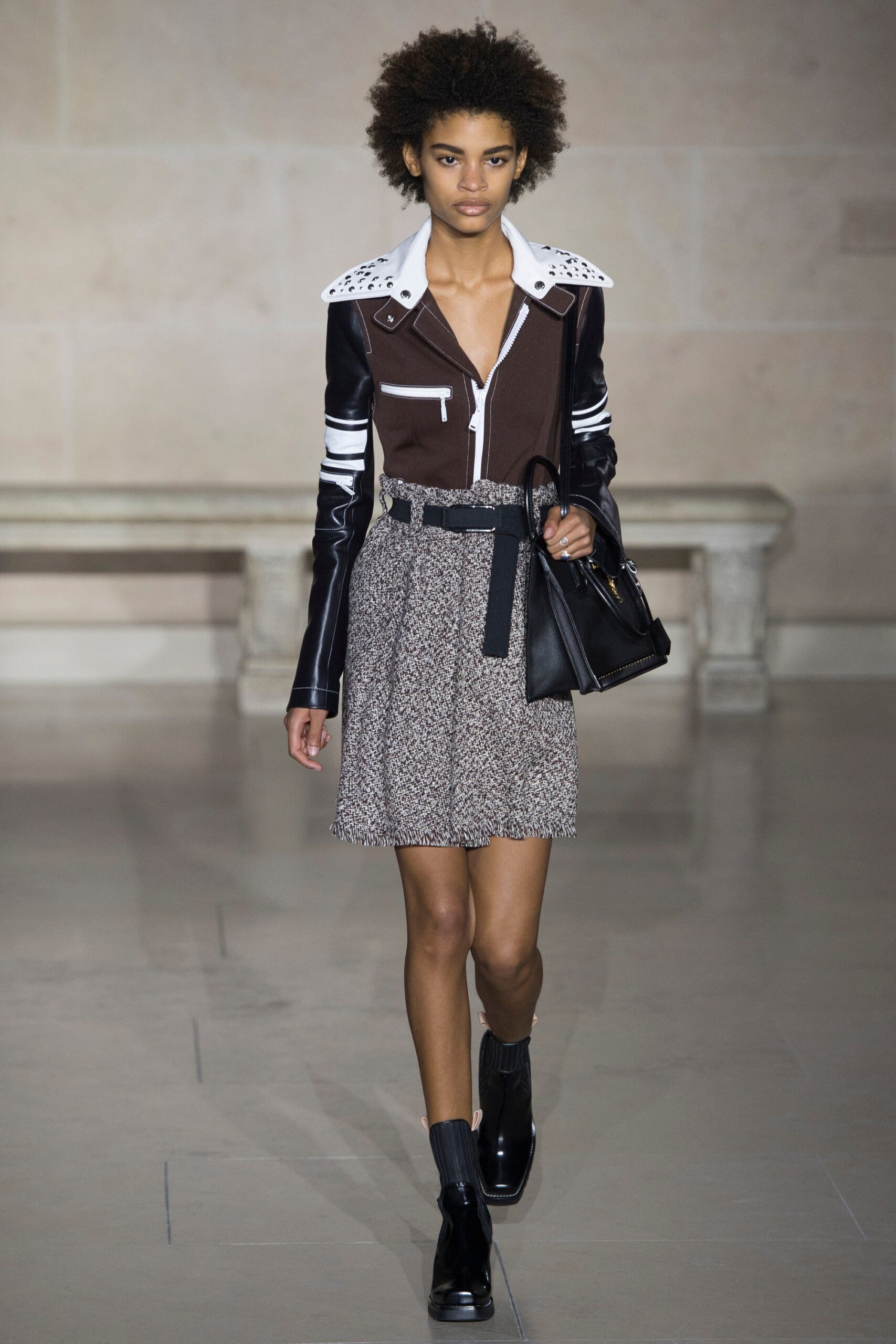 Louis Vuitton F/W 17 Look 7