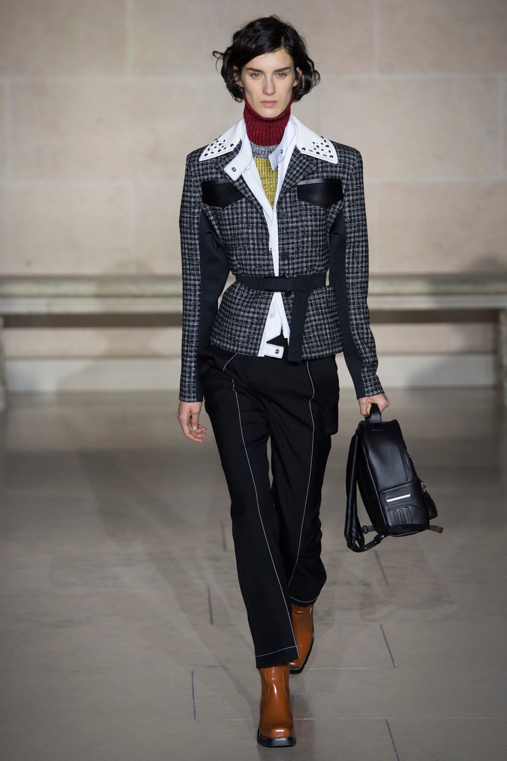 Louis Vuitton F/W 17 Look 10
