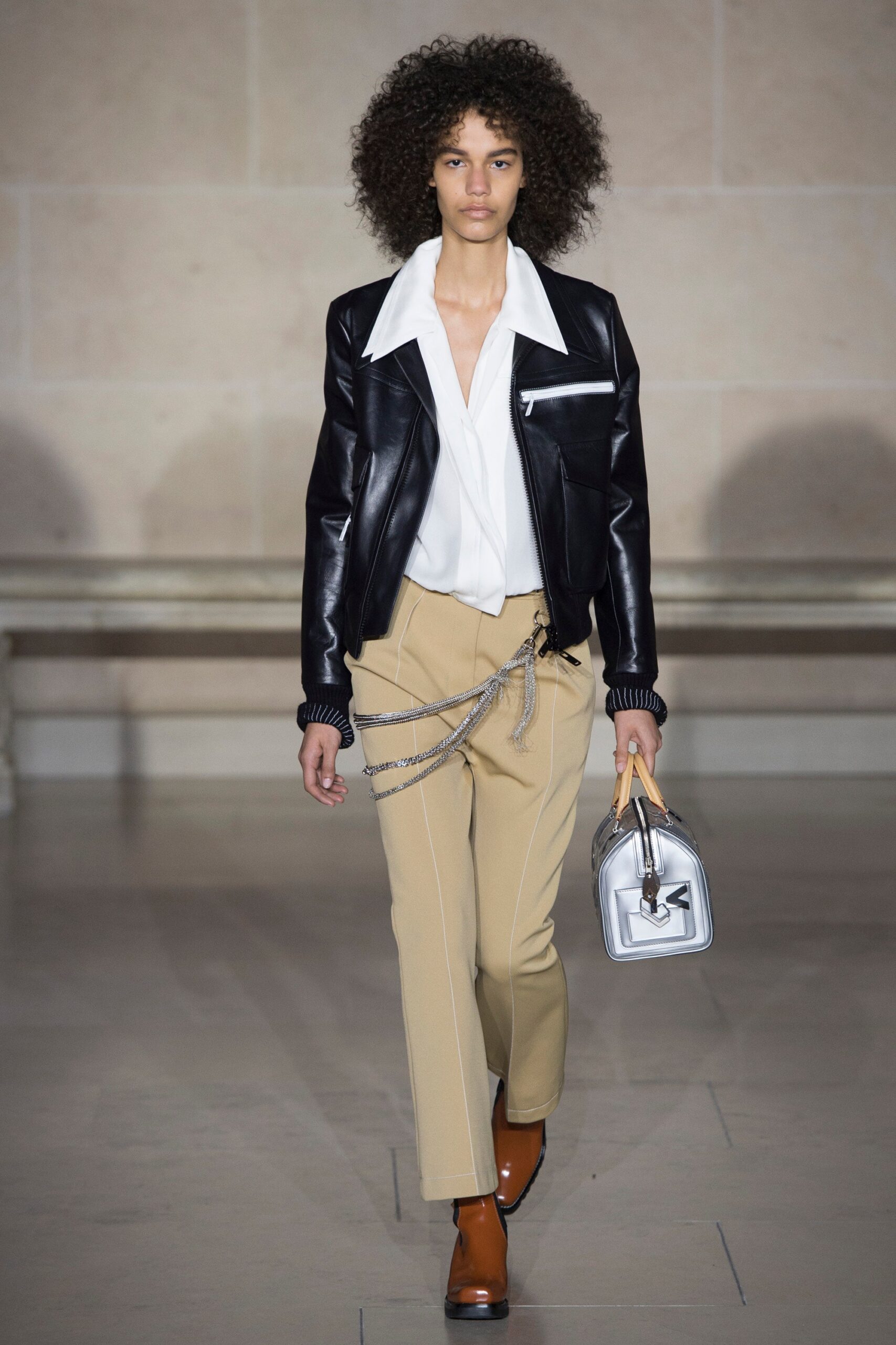 Louis Vuitton F/W 17 Look 14