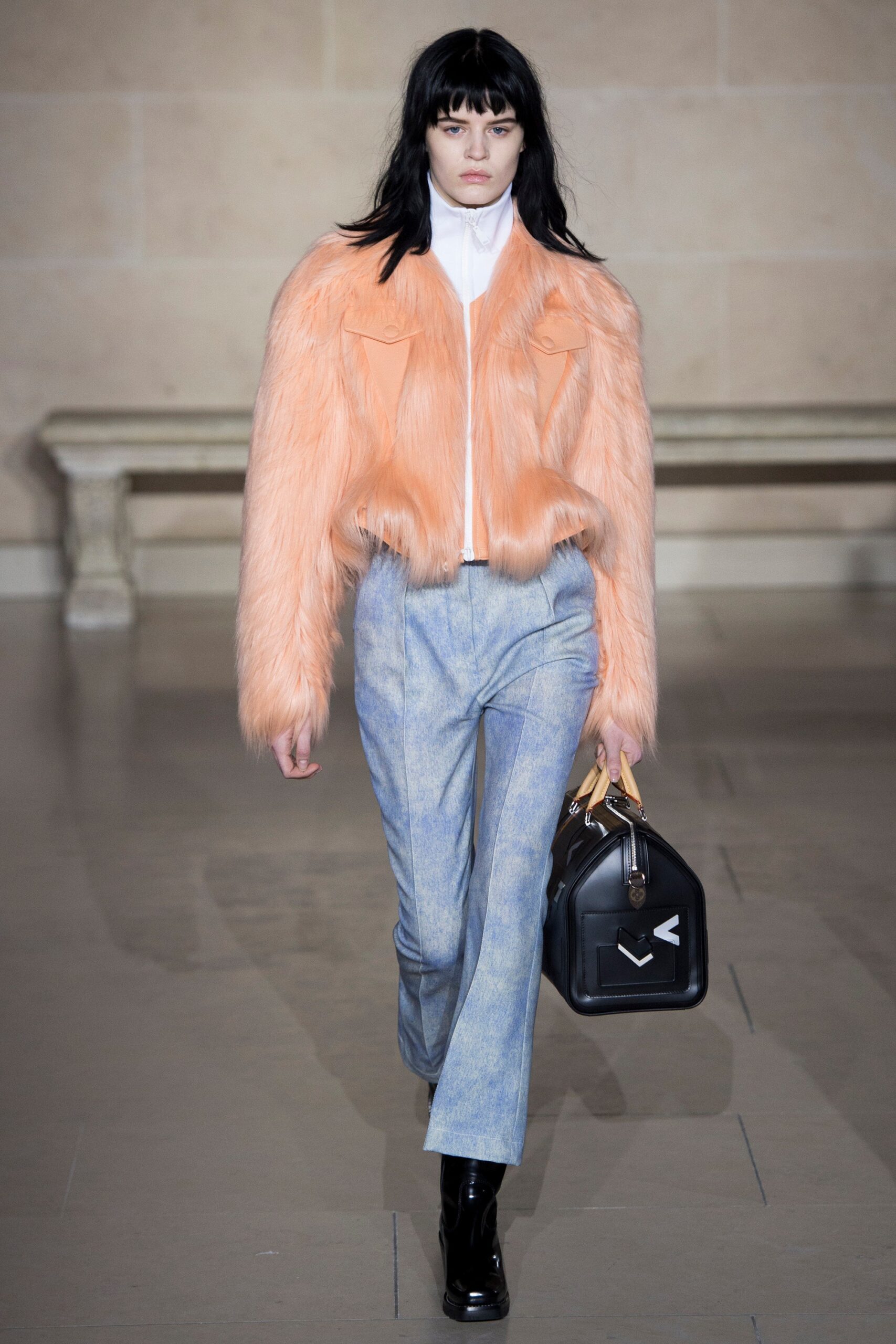 Louis Vuitton F/W 17 Look 17