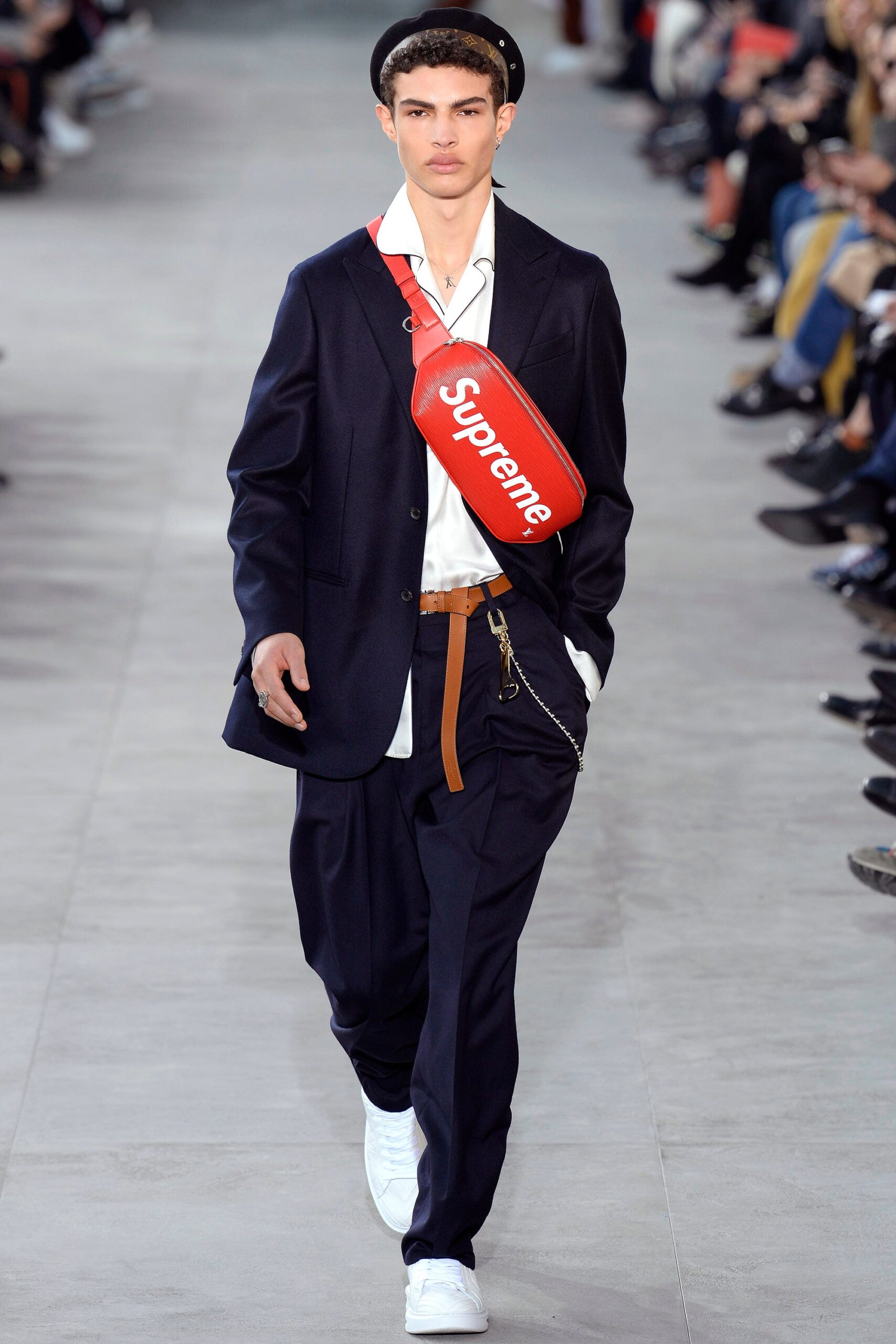 Louis Vuitton F/W 17 Menswear Look 1