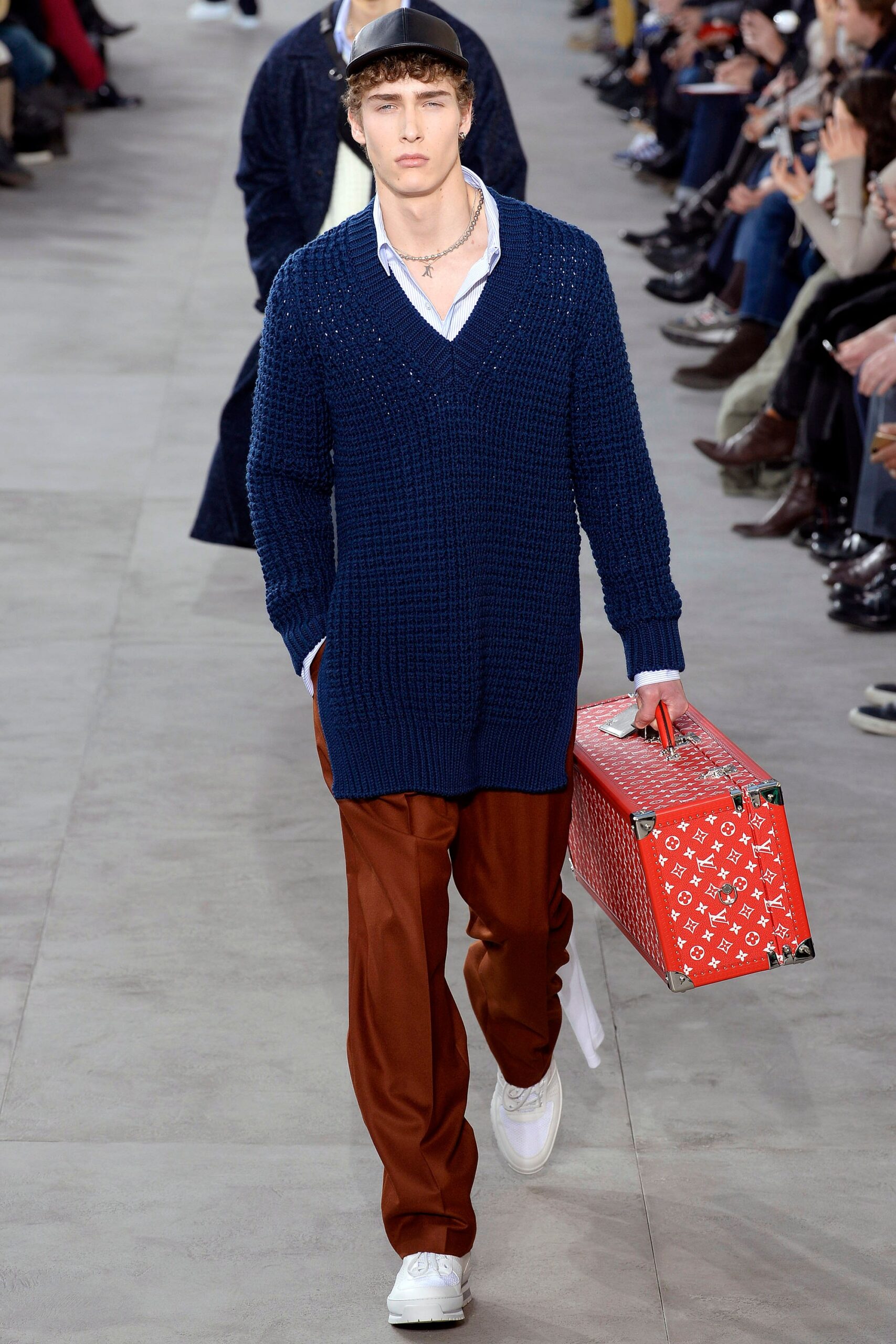 Louis Vuitton F/W 17 Menswear Look 3