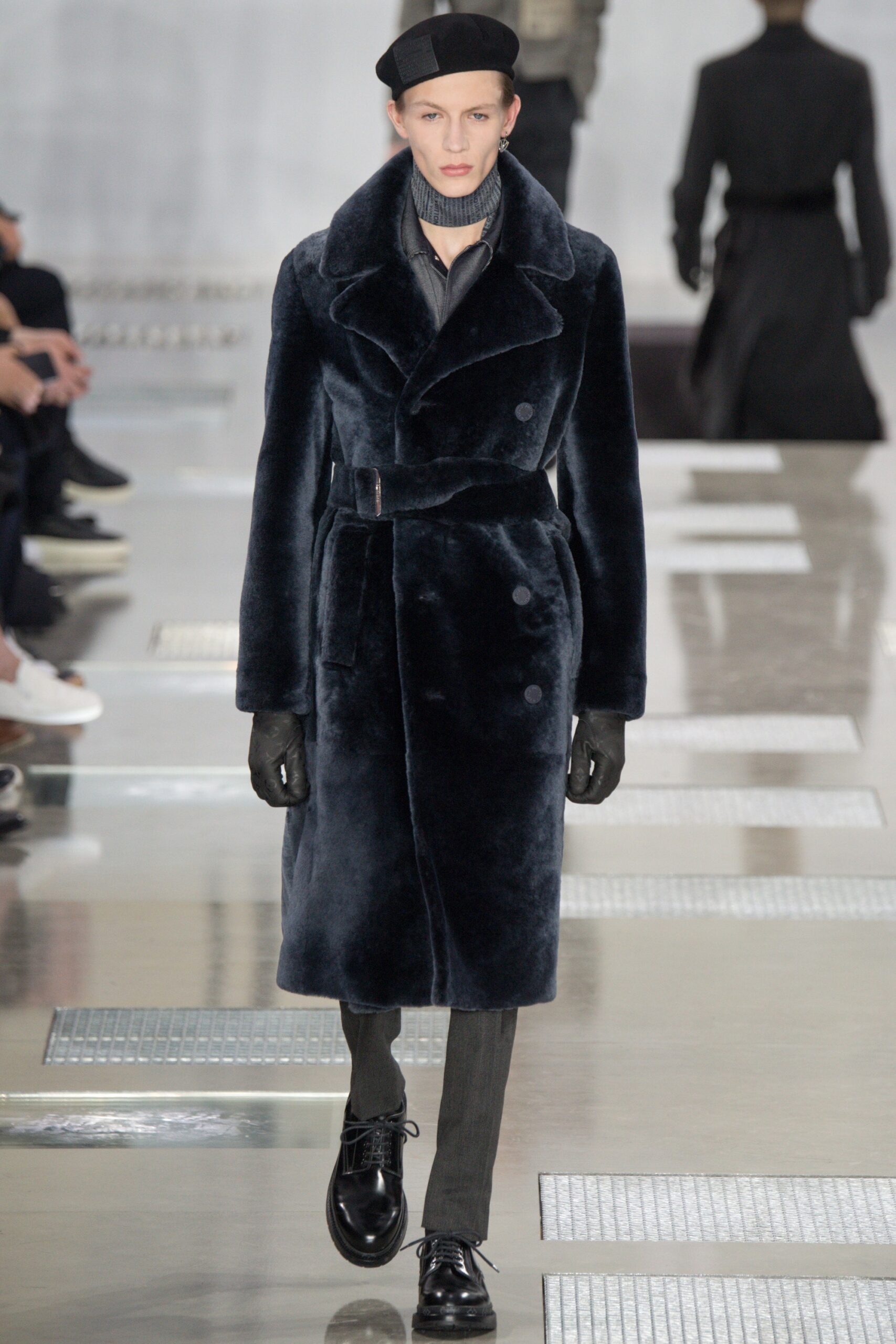 Louis Vuitton F/W 16 Menswear Look 4