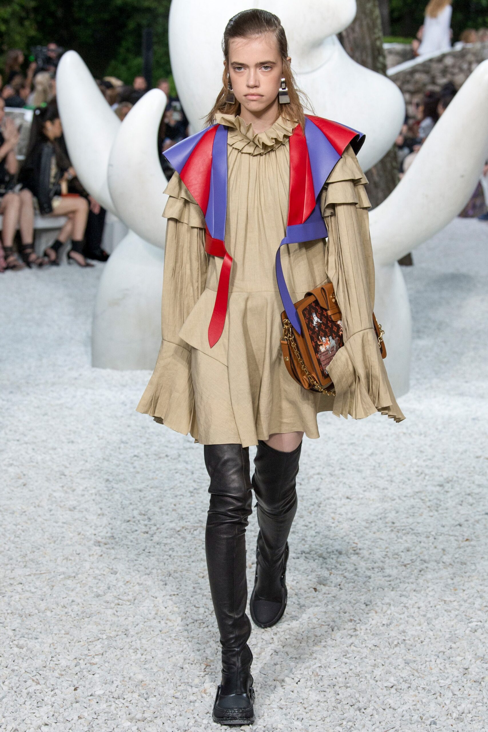 Louis Vuitton Resort 19 Look 7