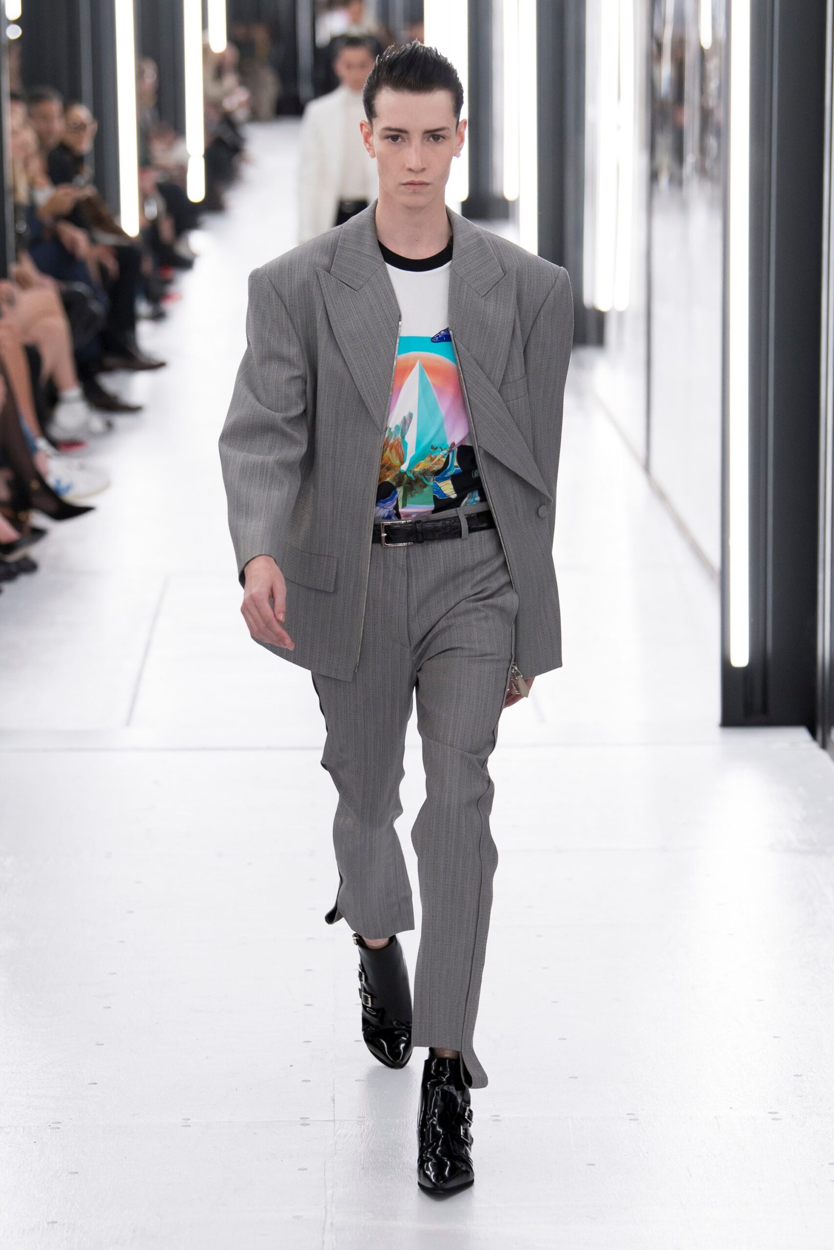 Louis Vuitton S/S 19 Look 11
