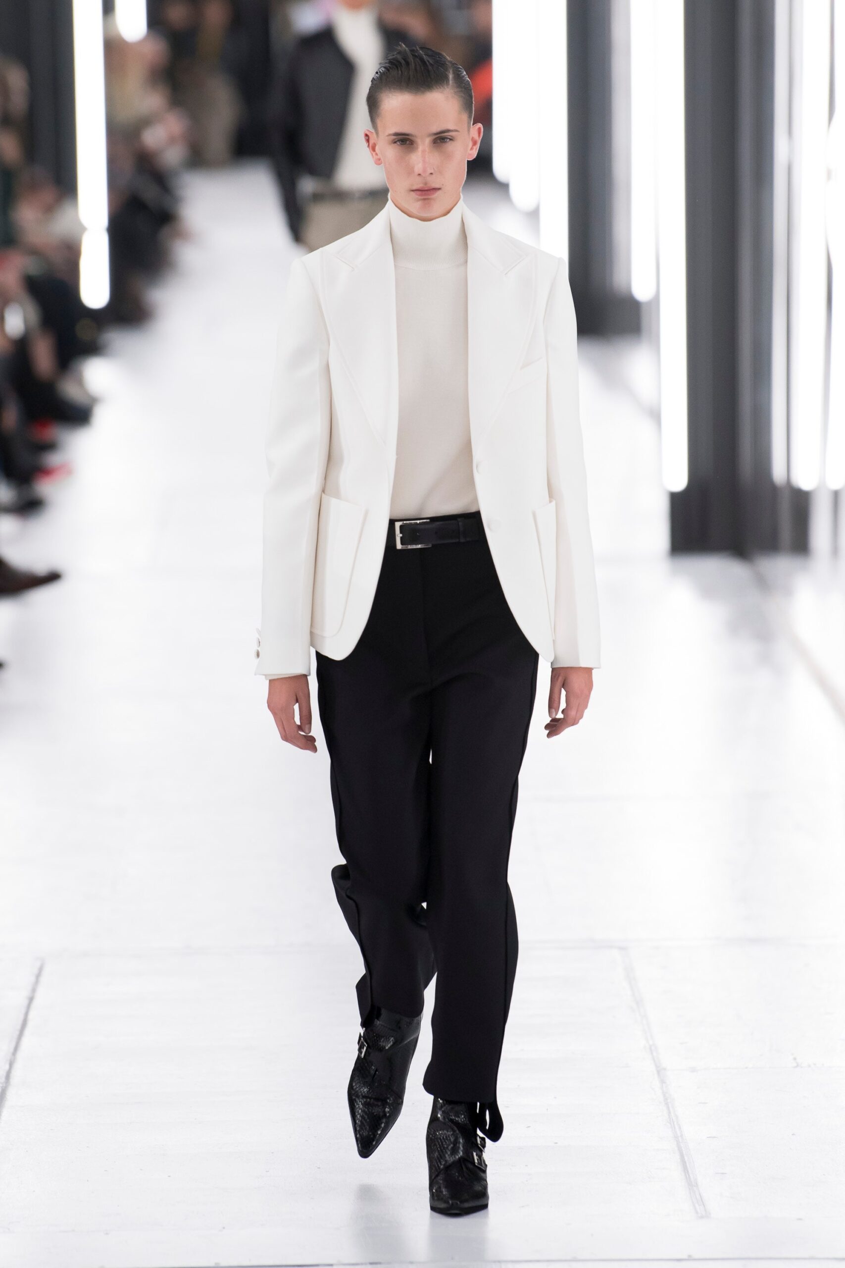 Louis Vuitton S/S 19 Look 12