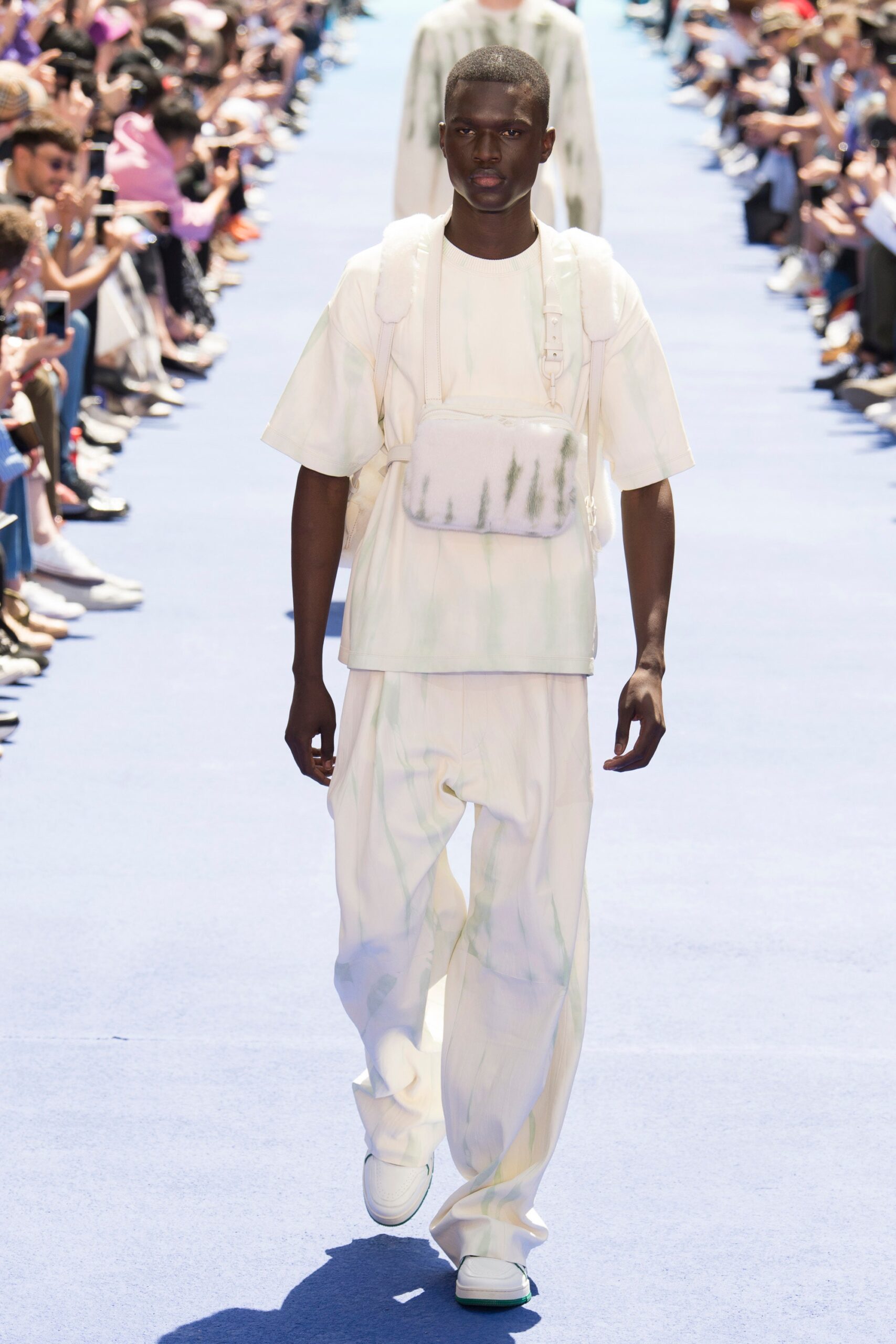 Louis Vuitton S/S 19 Menswear Look 25