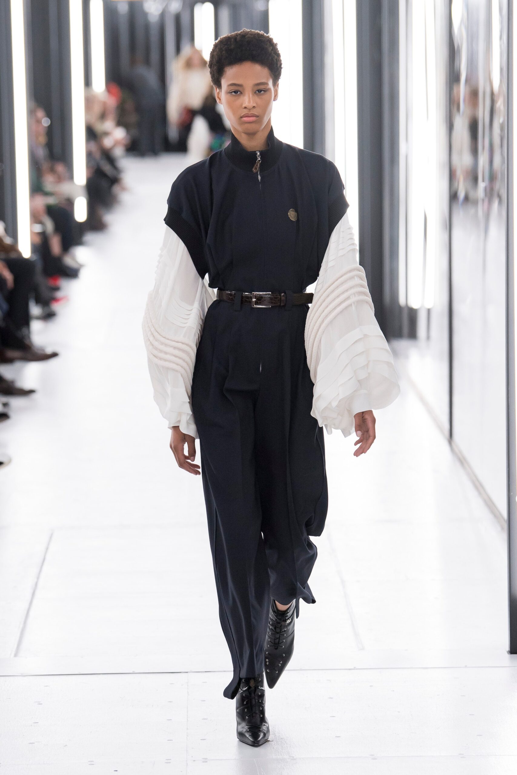 Louis Vuitton S/S 19 Look 16
