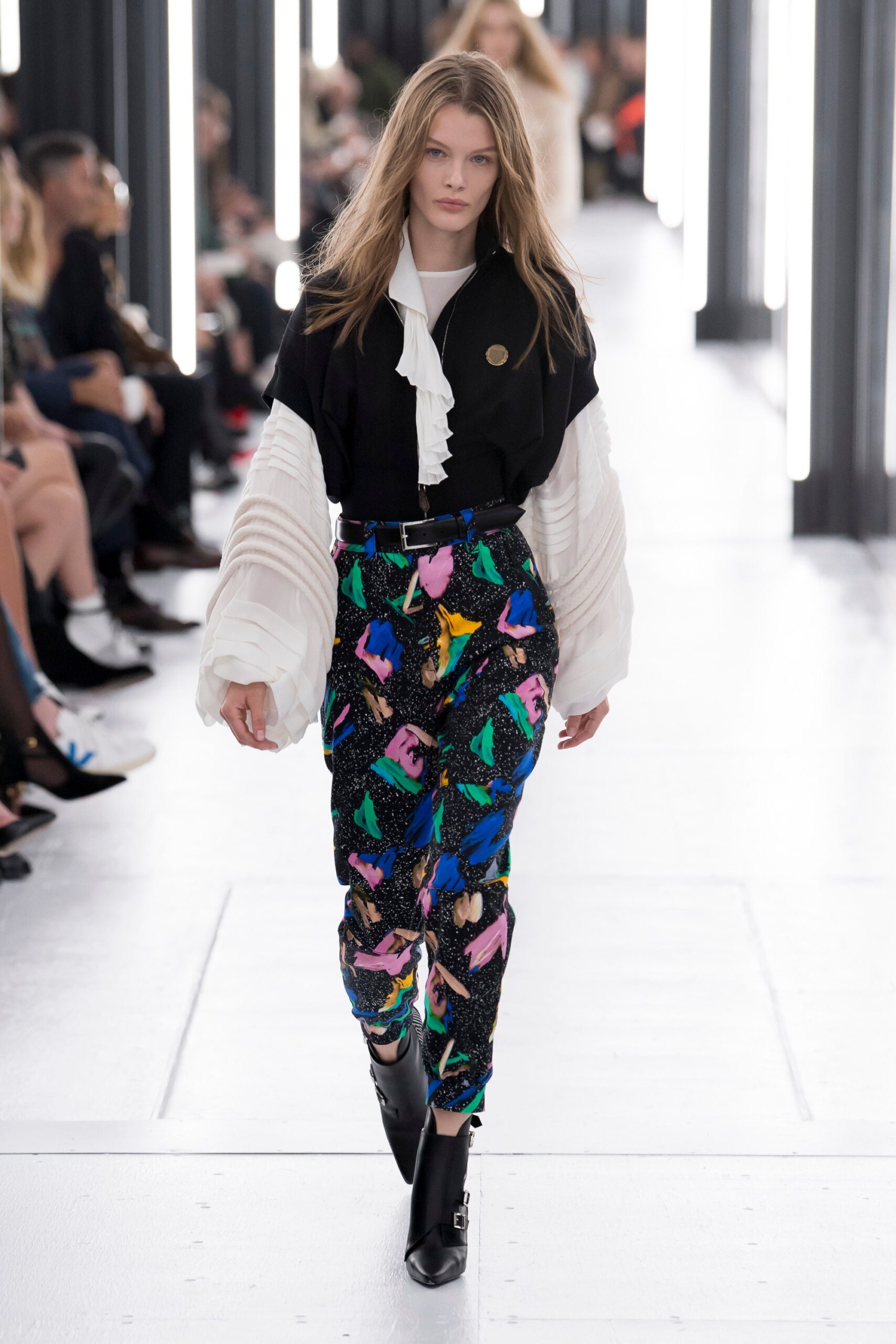 Louis Vuitton S/S 19 Look 17