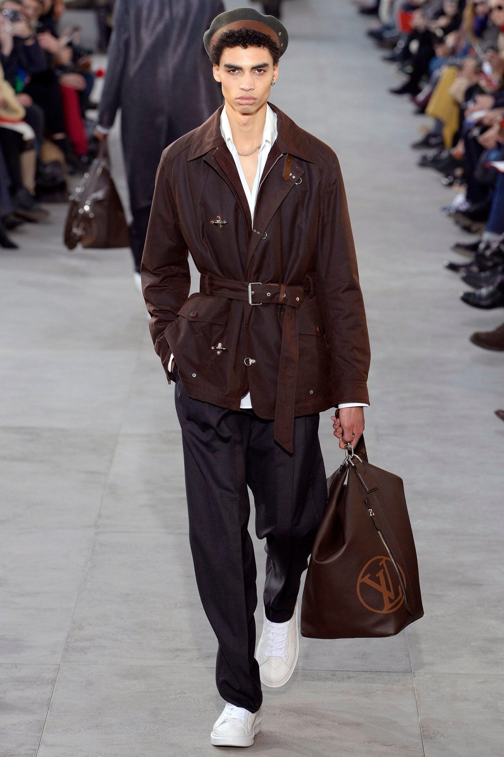 Louis Vuitton F/W 17 Menswear Look 6
