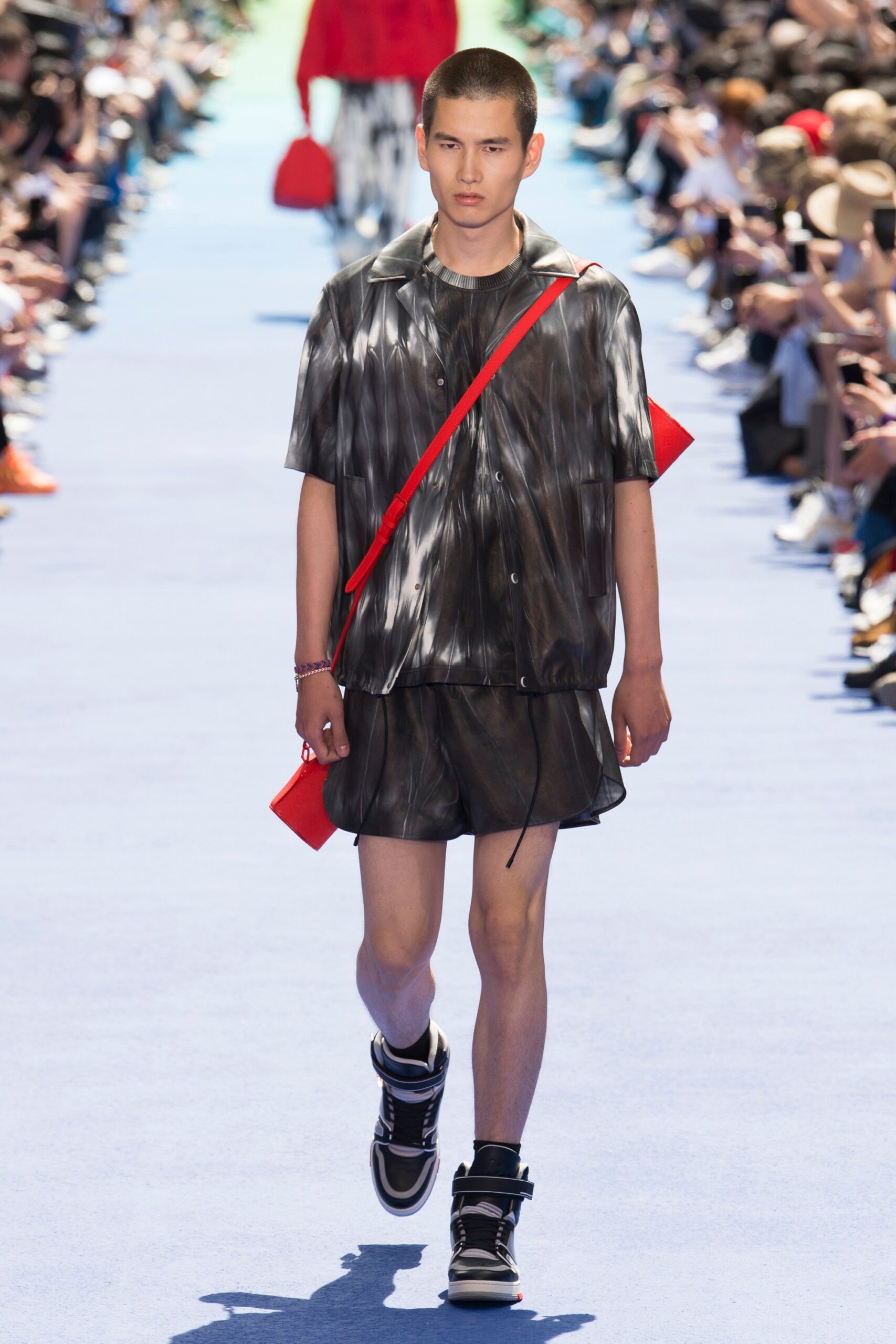 Louis Vuitton S/S 19 Menswear Look 31
