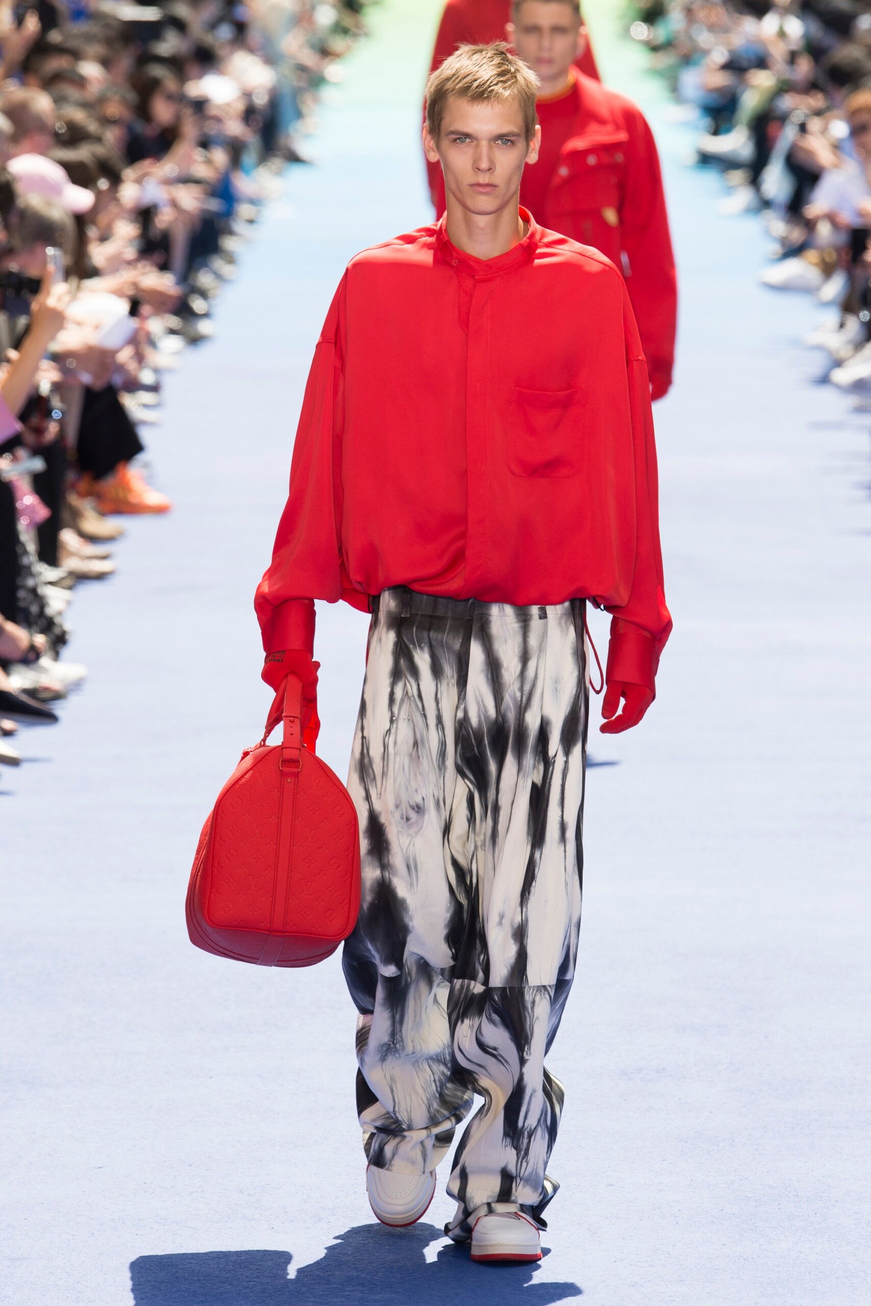 Louis Vuitton S/S 19 Menswear Look 32