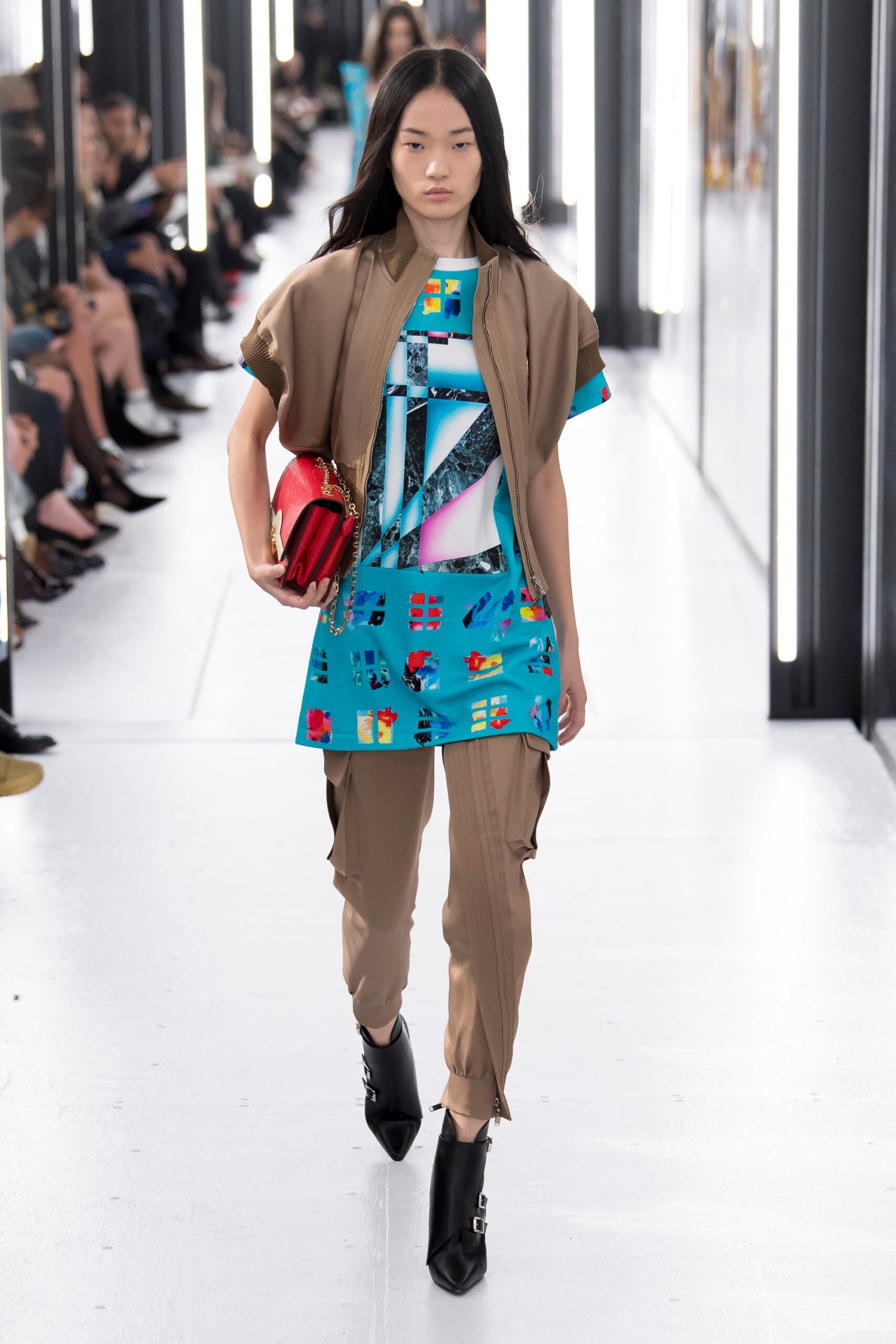 Louis Vuitton S/S 19 Look 20