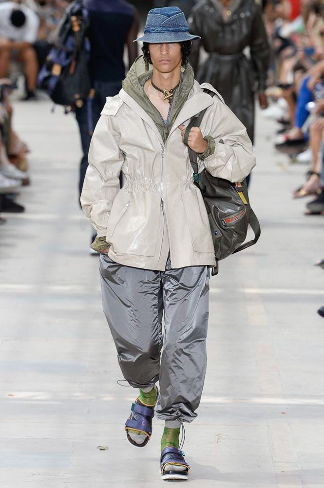 Louis Vuitton S/S 18 Menswear Look 16